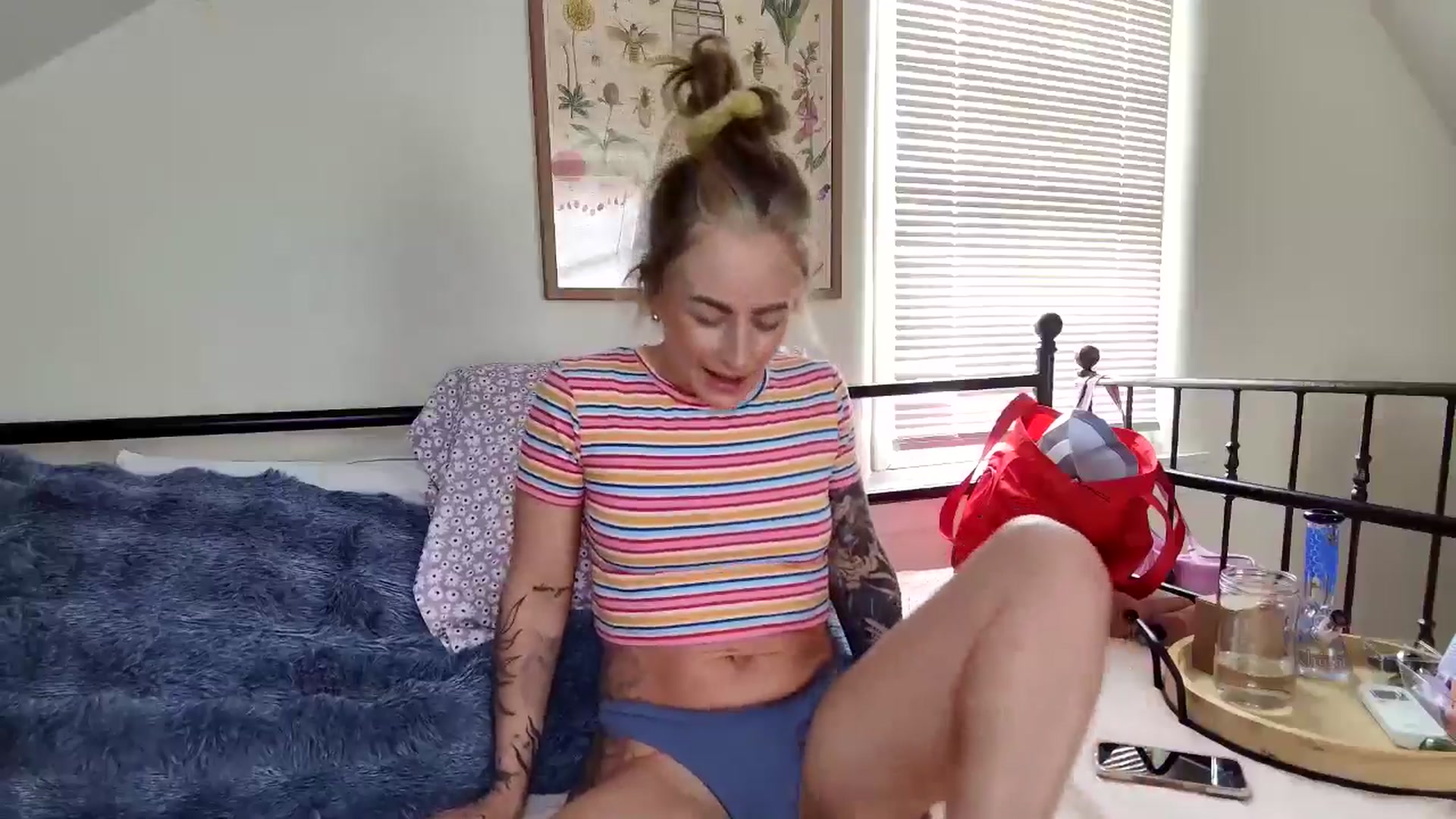 Gallery image thumbnail from Lena_bee's myfreecams stream on, 03/04/2025, 17:24 image 3 of 20