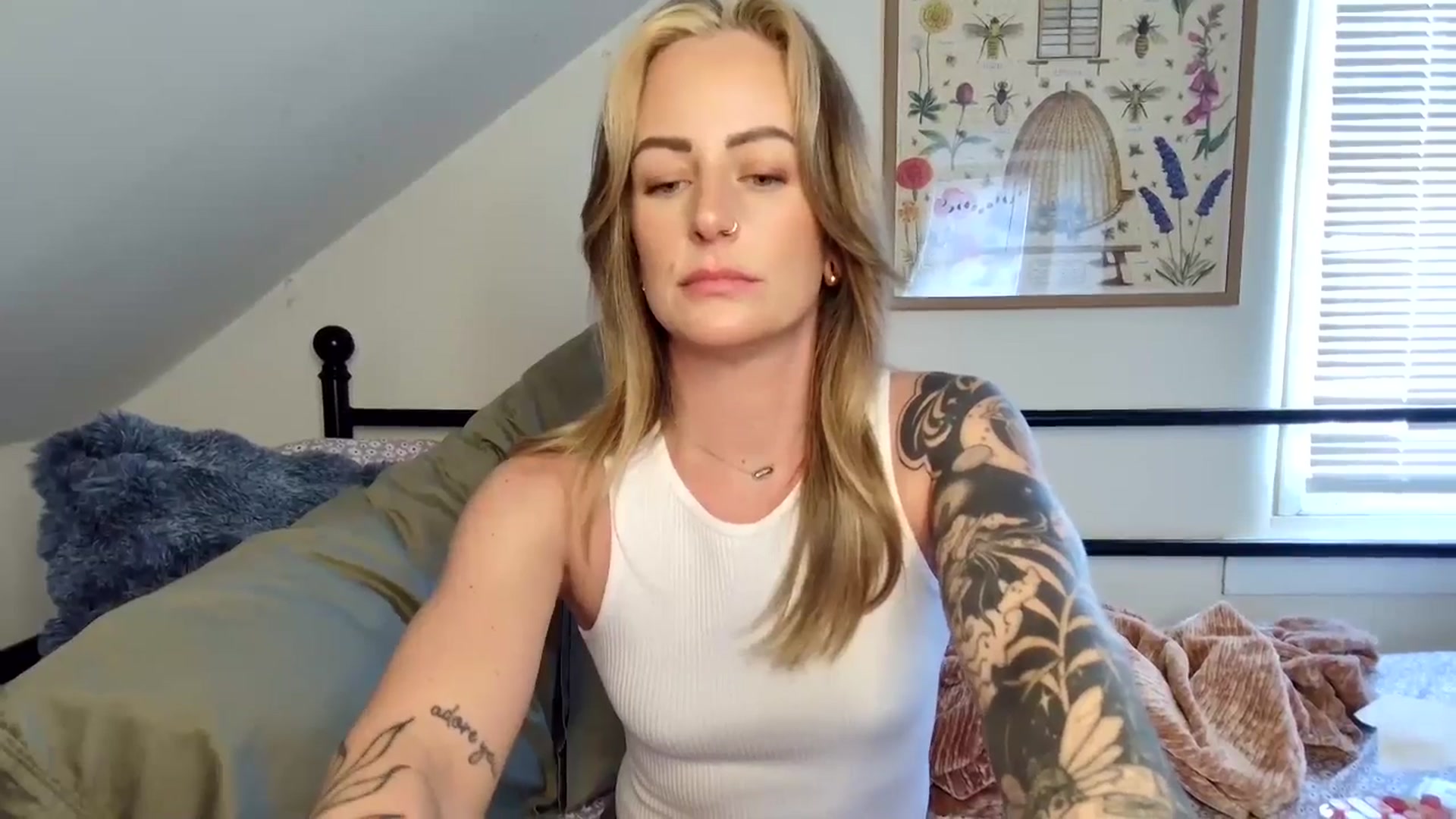 Gallery image thumbnail from Lena_bee's myfreecams stream on, 03/10/2025, 17:22 image 14 of 20