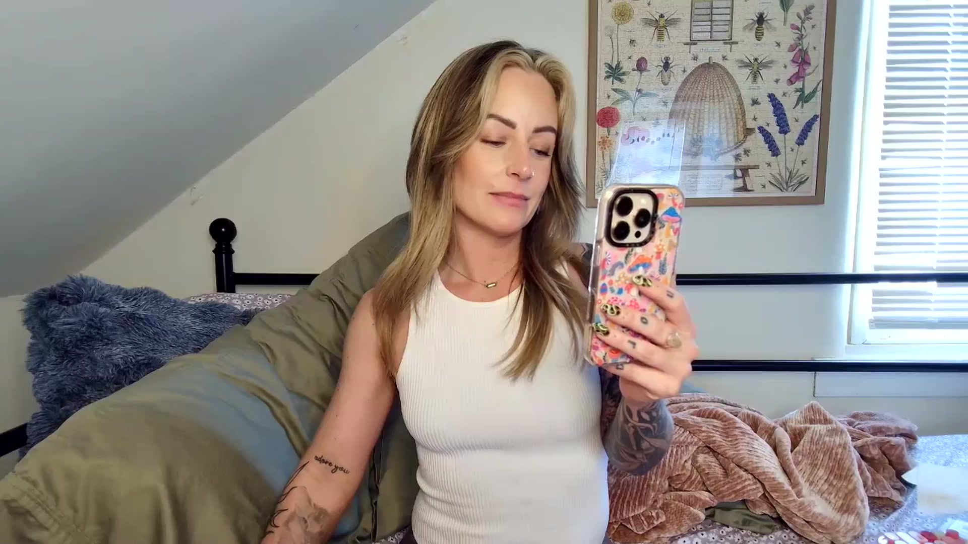 Gallery image thumbnail from Lena_bee's myfreecams stream on, 03/10/2025, 17:22 image 6 of 20