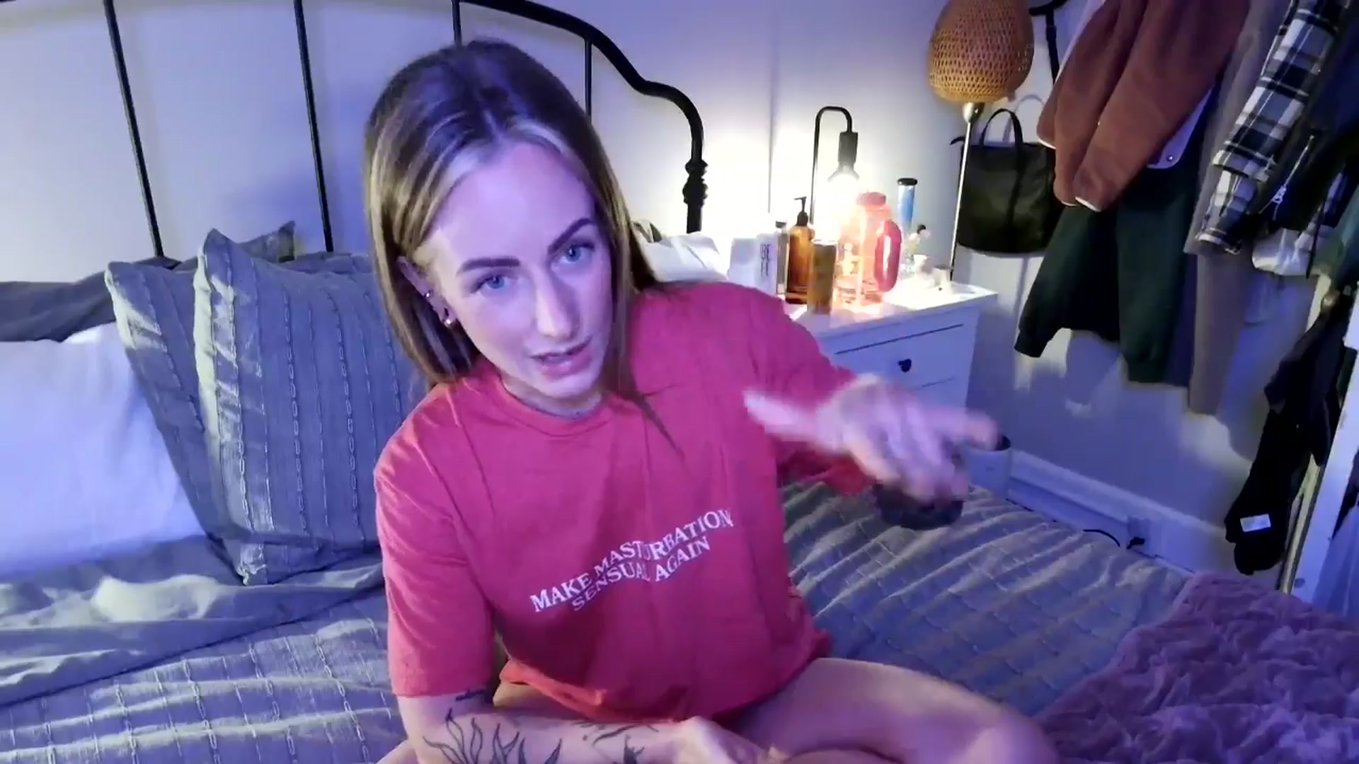 Gallery image thumbnail from Lena_bee's myfreecams stream on, 03/16/2025, 02:37 image 7 of 20