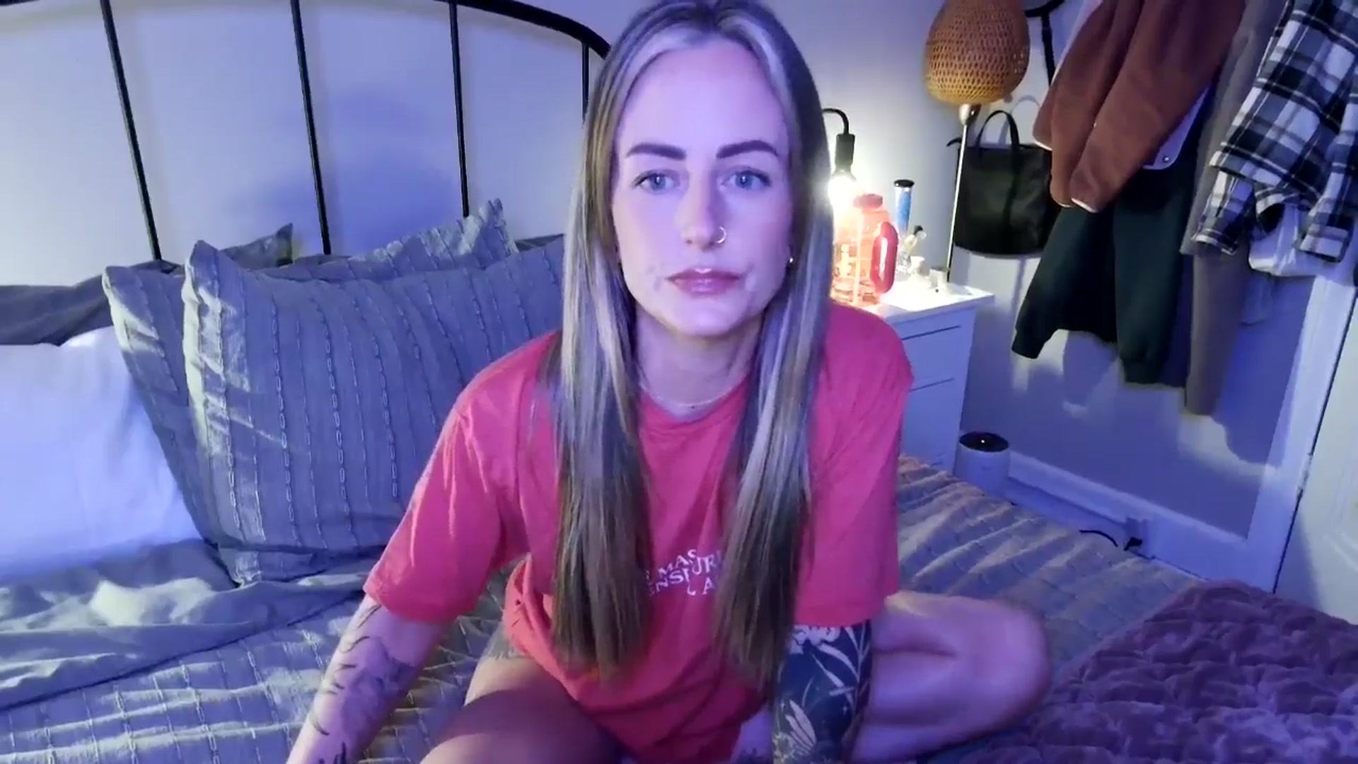 Gallery image thumbnail from Lena_bee's myfreecams stream on, 03/16/2025, 02:37 image 3 of 20