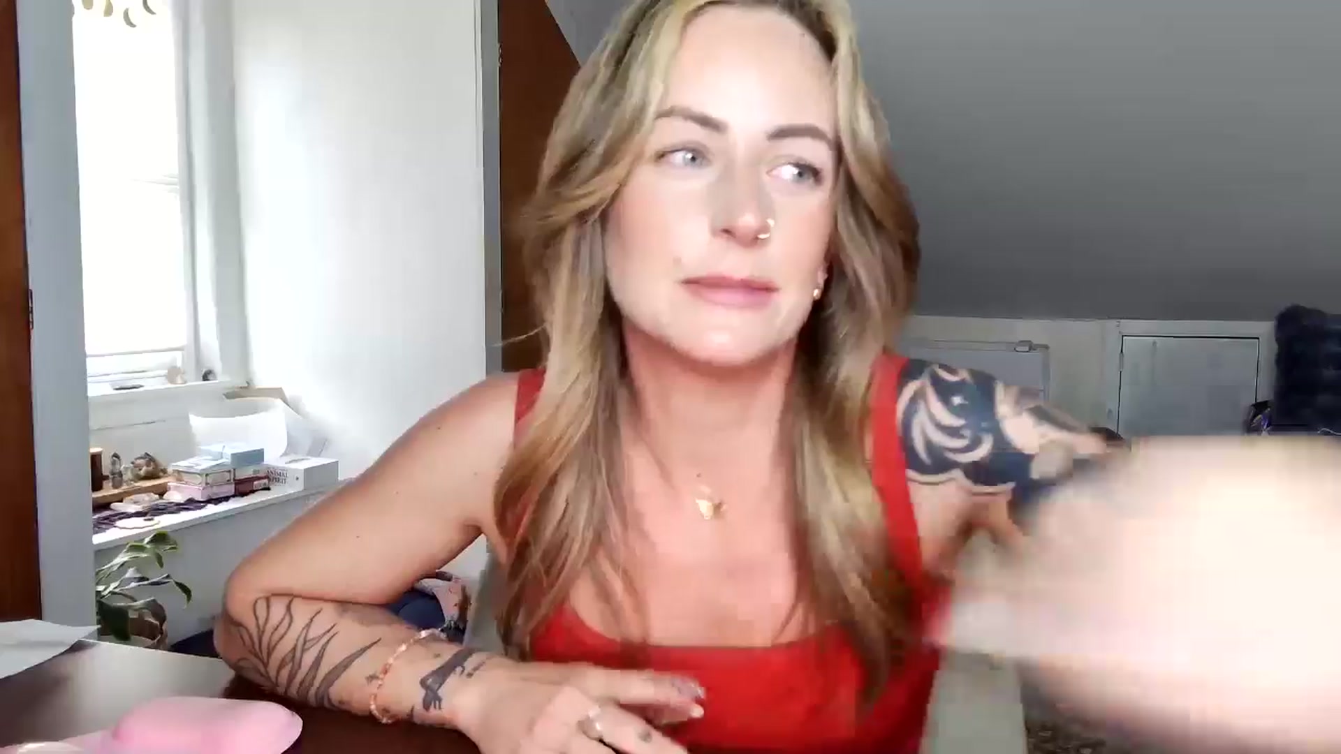 Gallery image thumbnail from Lena_bee's myfreecams stream on, 04/07/2025, 17:42 image 12 of 20