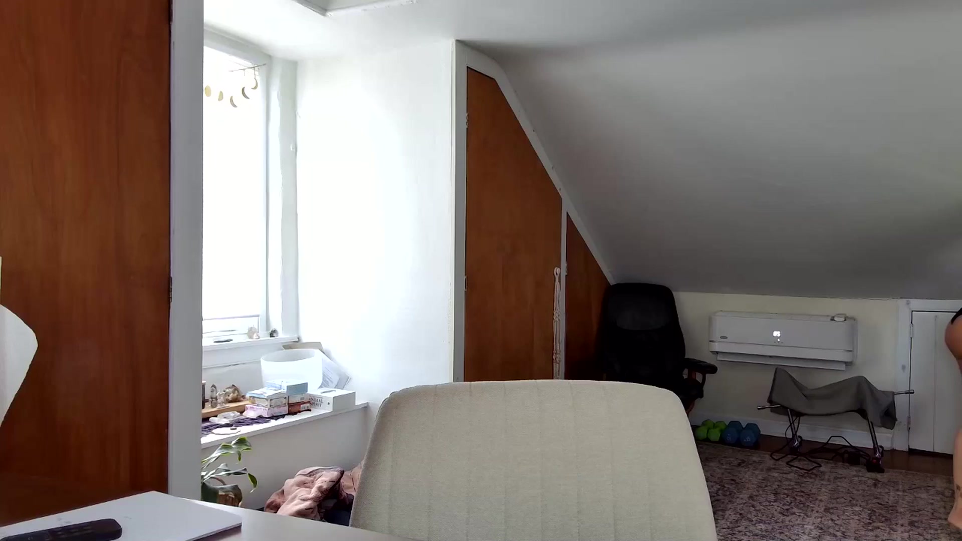 Gallery image thumbnail from Lena_bee's myfreecams stream on, 04/08/2025, 16:52 image 3 of 20