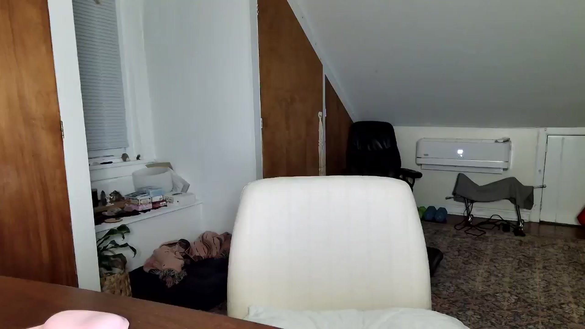 Gallery image thumbnail from Lena_bee's myfreecams stream on, 04/12/2025, 02:08 image 11 of 20