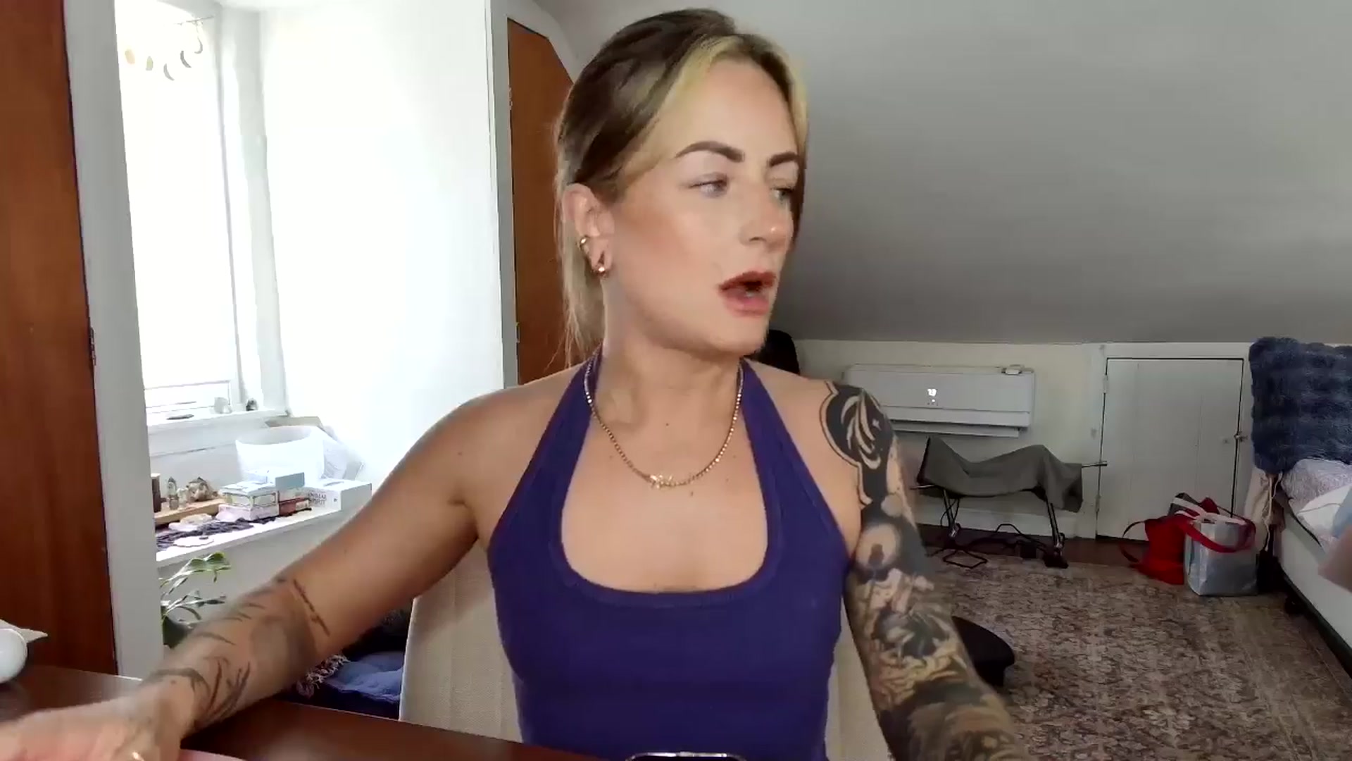 Gallery image thumbnail from Lena_bee's myfreecams stream on, 04/17/2025, 17:55 image 5 of 20