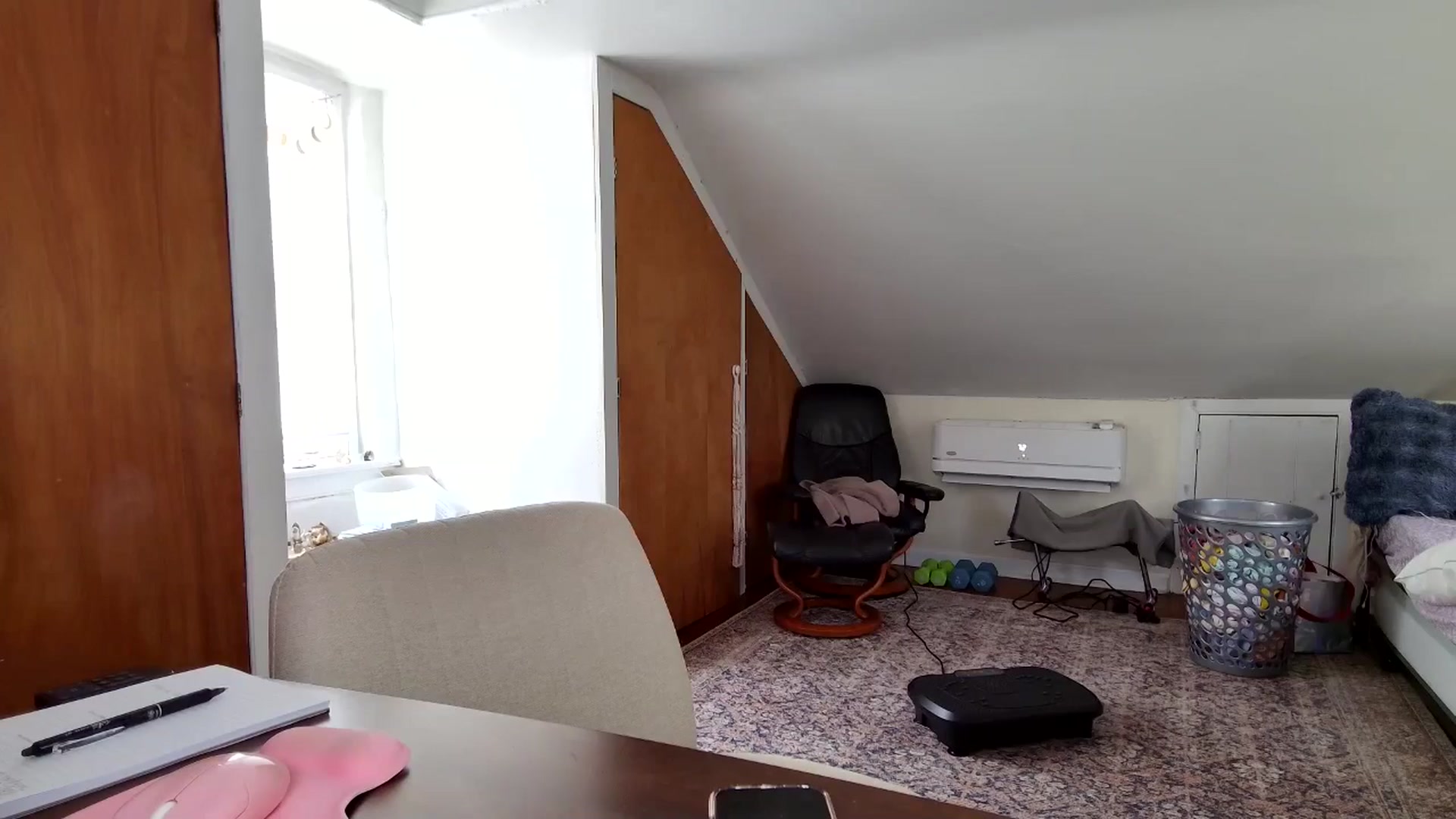 Gallery image thumbnail from Lena_bee's myfreecams stream on, 04/22/2025, 16:19 image 15 of 20