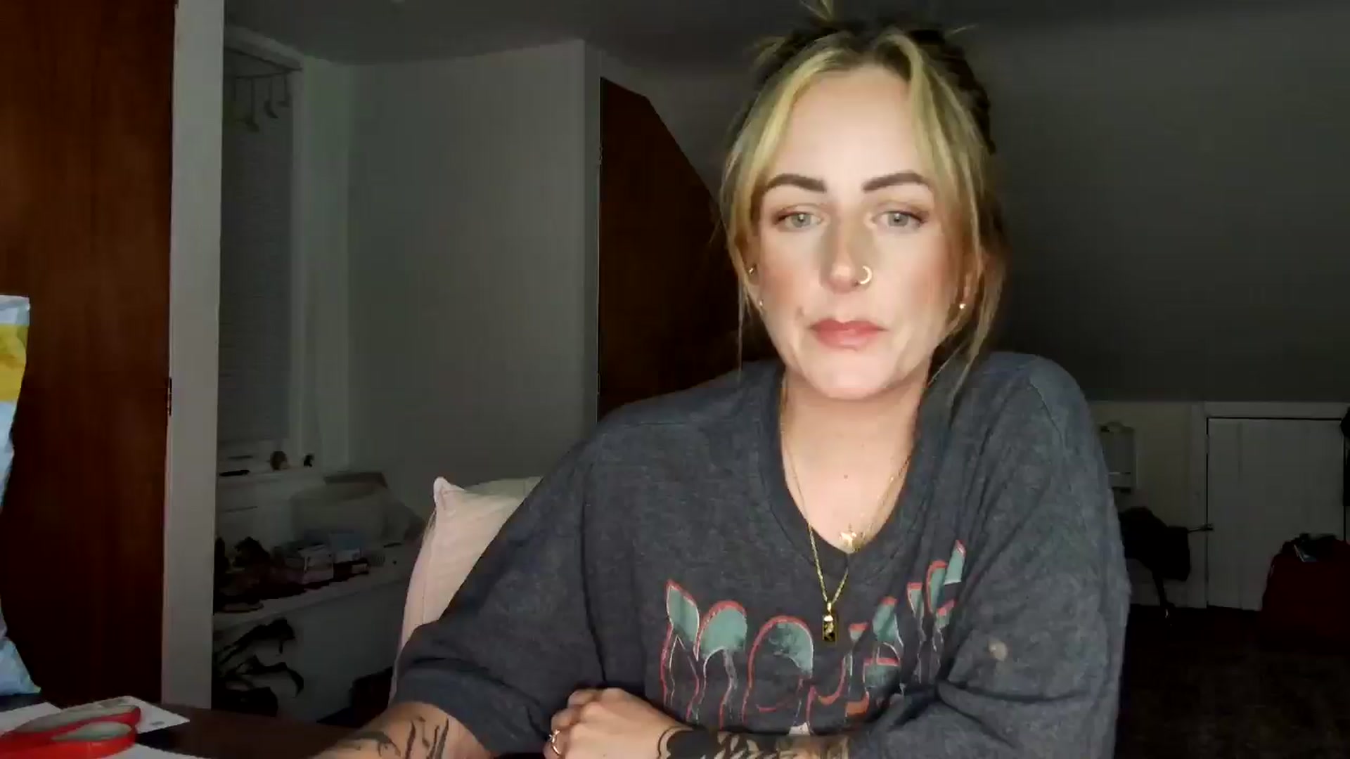Gallery image thumbnail from Lena_bee's myfreecams stream on, 04/25/2025, 04:36 image 1 of 20