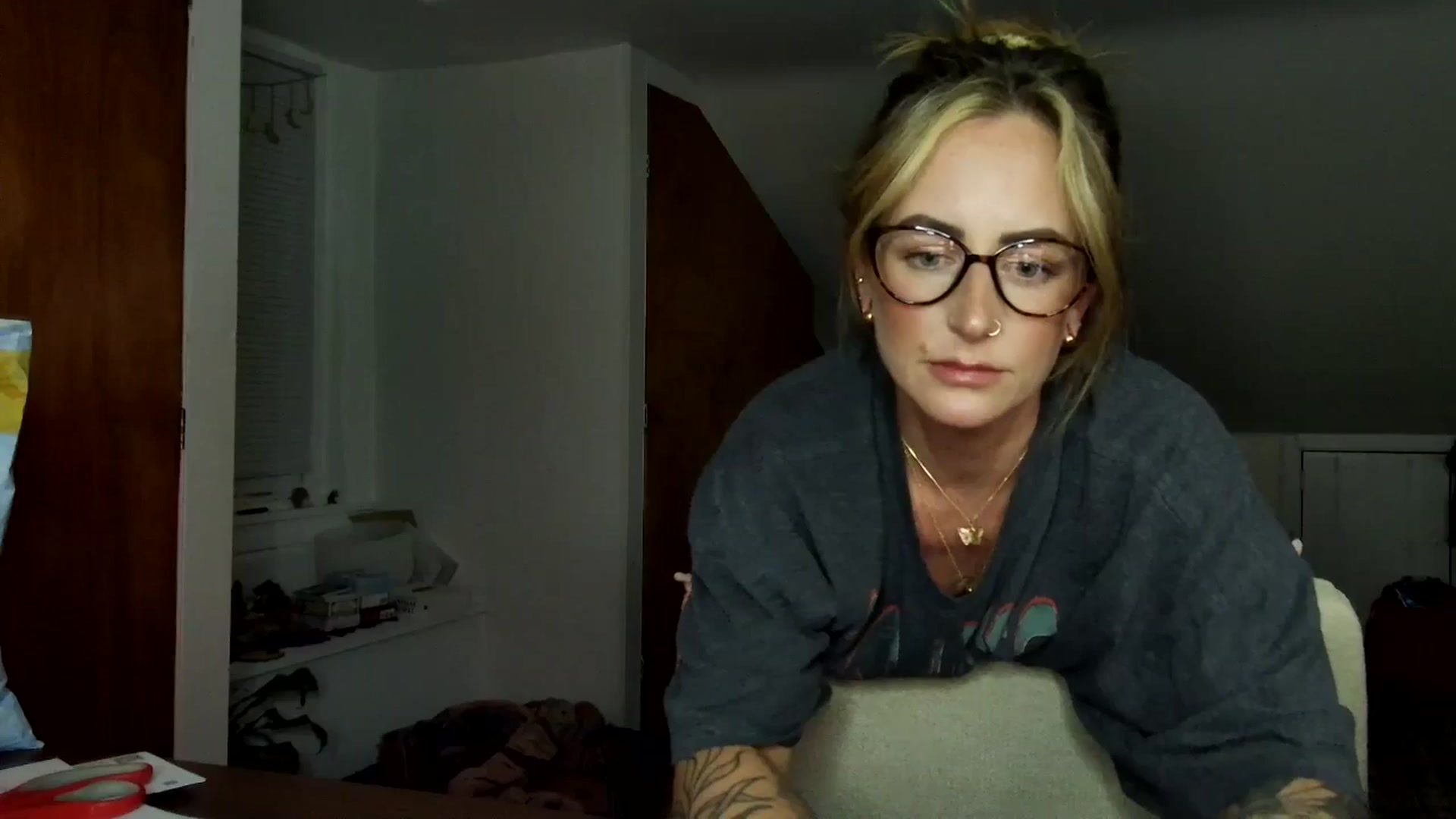 Gallery image thumbnail from Lena_bee's myfreecams stream on, 04/25/2025, 04:36 image 6 of 20