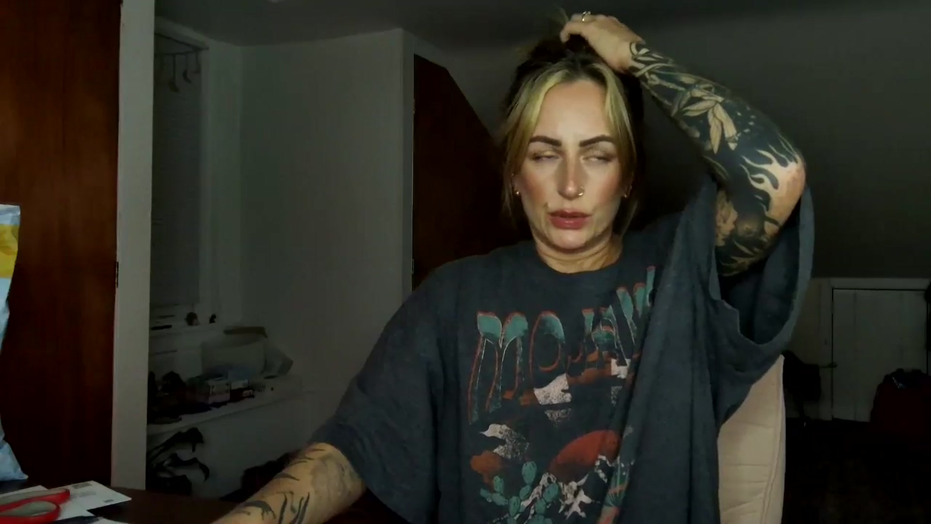 Gallery image thumbnail from Lena_bee's myfreecams stream on, 04/25/2025, 04:36 image 17 of 20