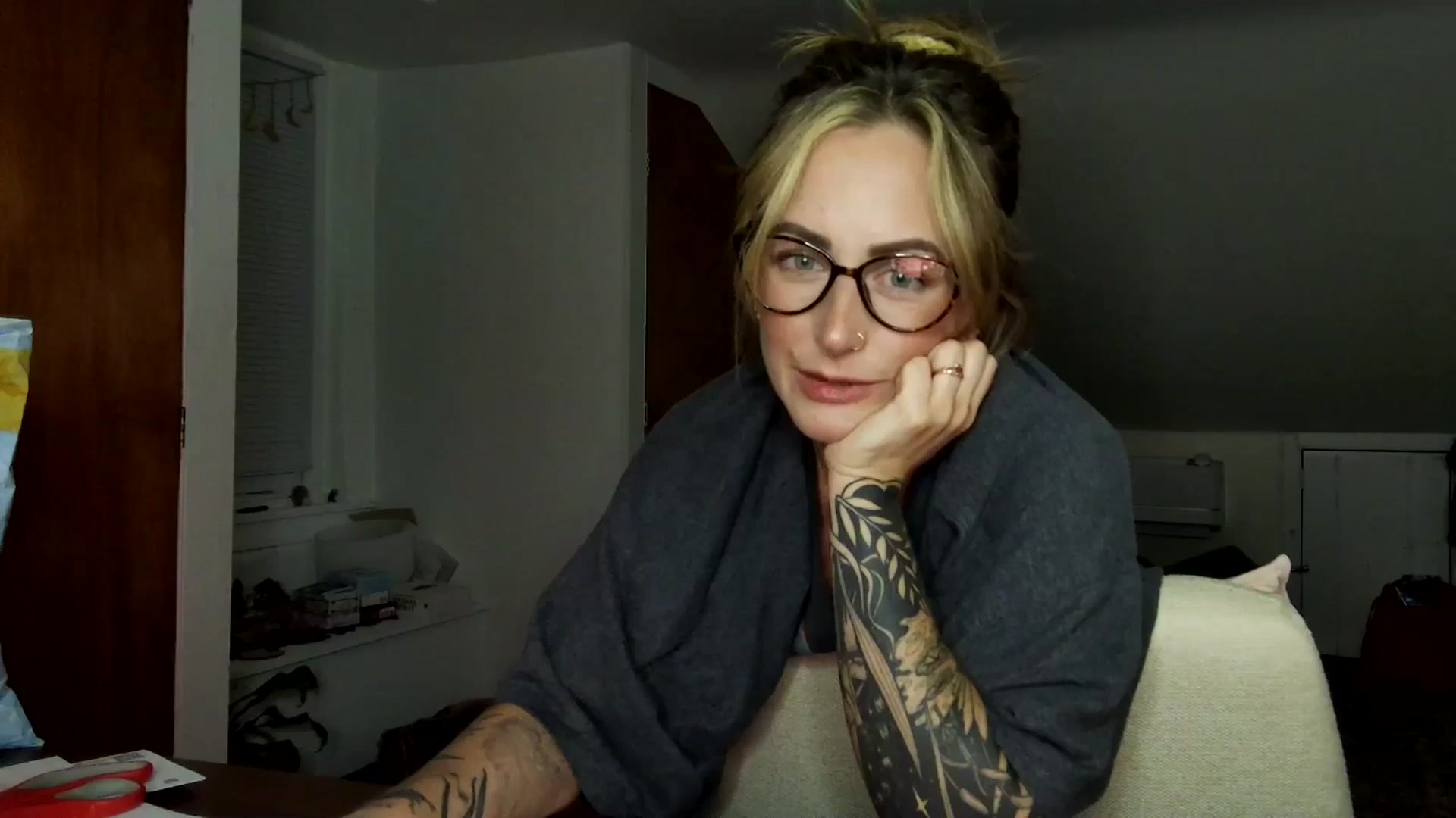 Gallery image thumbnail from Lena_bee's myfreecams stream on, 04/25/2025, 04:36 image 5 of 20