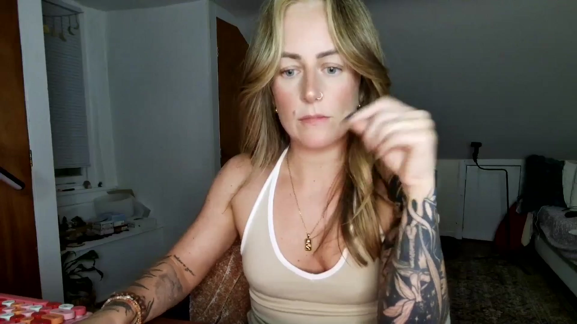 Gallery image thumbnail from Lena_bee's myfreecams stream on, 05/16/2025, 04:20 image 6 of 20