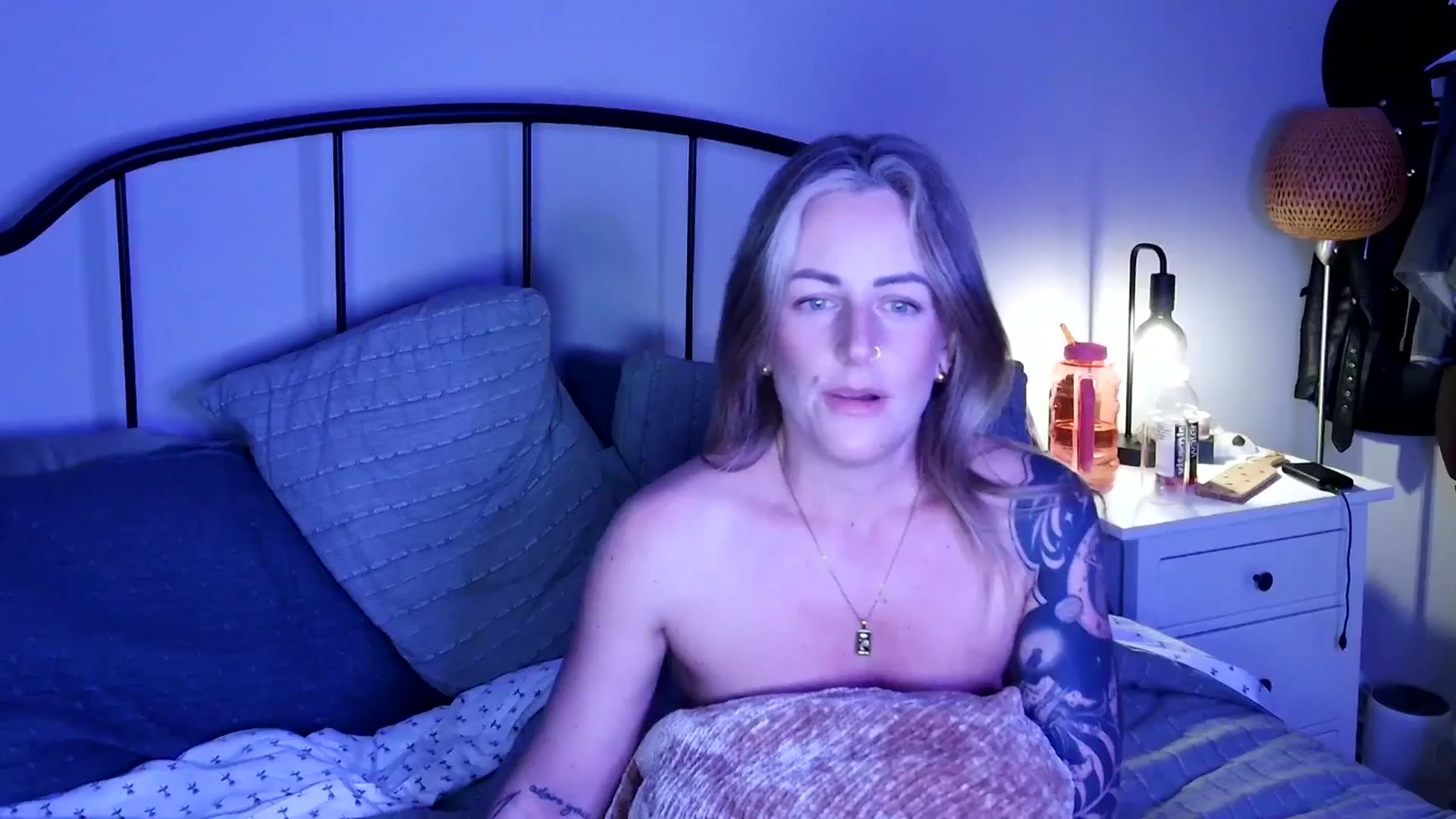 Gallery image thumbnail from Lena_bee's myfreecams stream on, 05/31/2025, 04:46 image 20 of 20