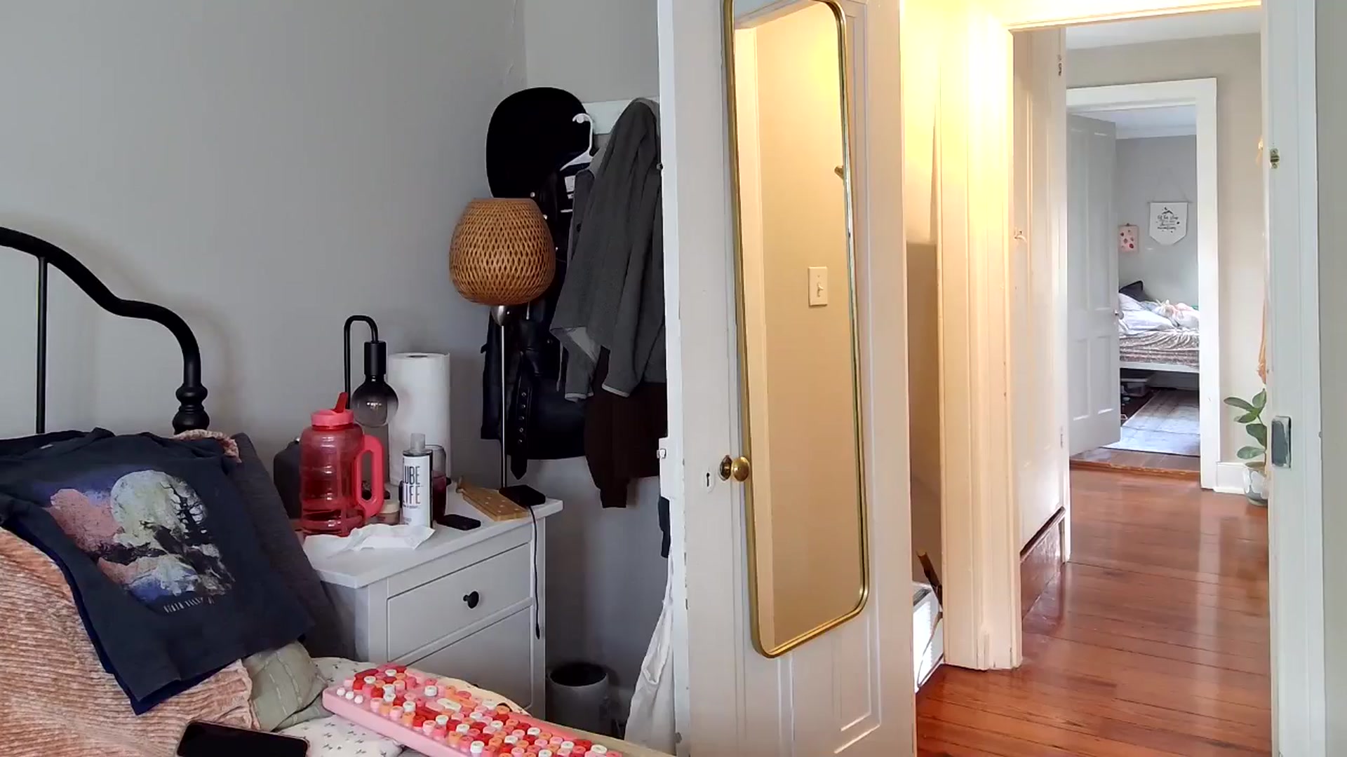 Gallery image thumbnail from Lena_bee's myfreecams stream on, 05/31/2025, 17:11 image 18 of 20