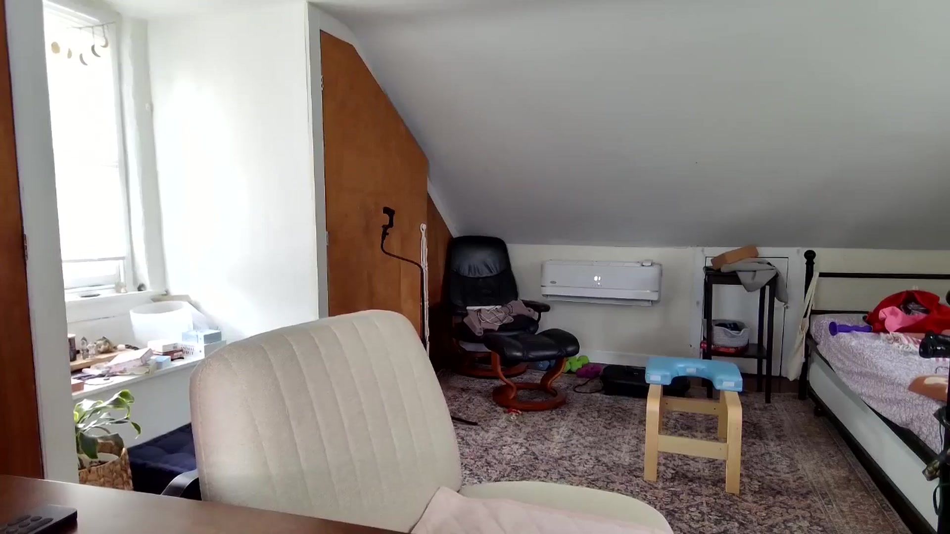 Gallery image thumbnail from Lena_bee's myfreecams stream on, 05/31/2025, 22:04 image 11 of 20