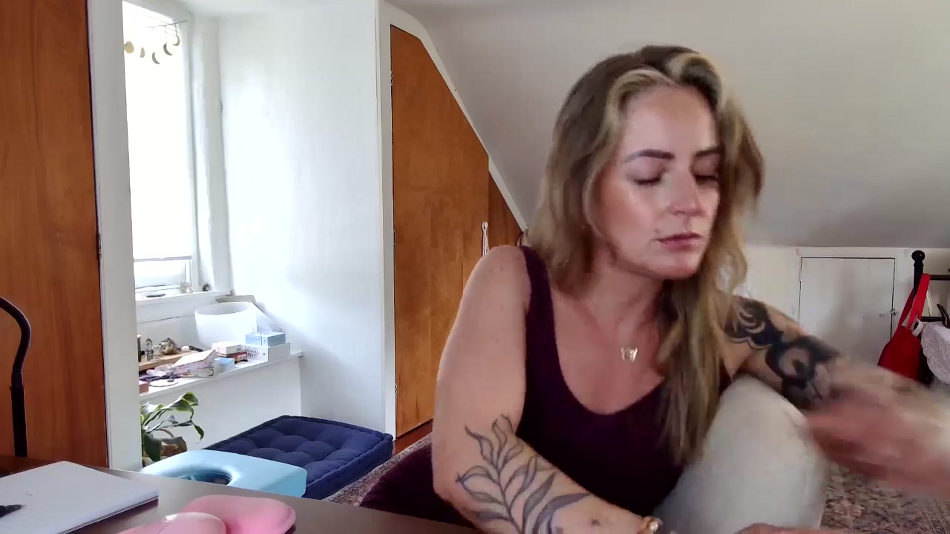 Gallery image thumbnail from Lena_bee's myfreecams stream on, 06/03/2025, 19:21 image 20 of 20