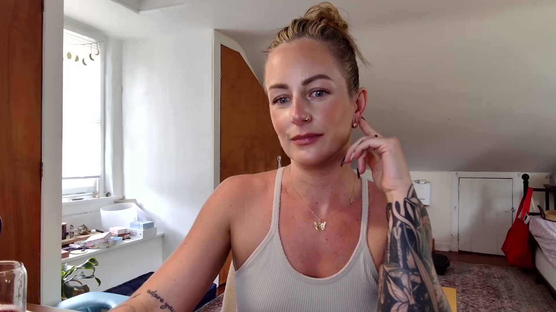 Gallery image thumbnail from Lena_bee's myfreecams stream on, 06/05/2025, 19:07 image 5 of 20