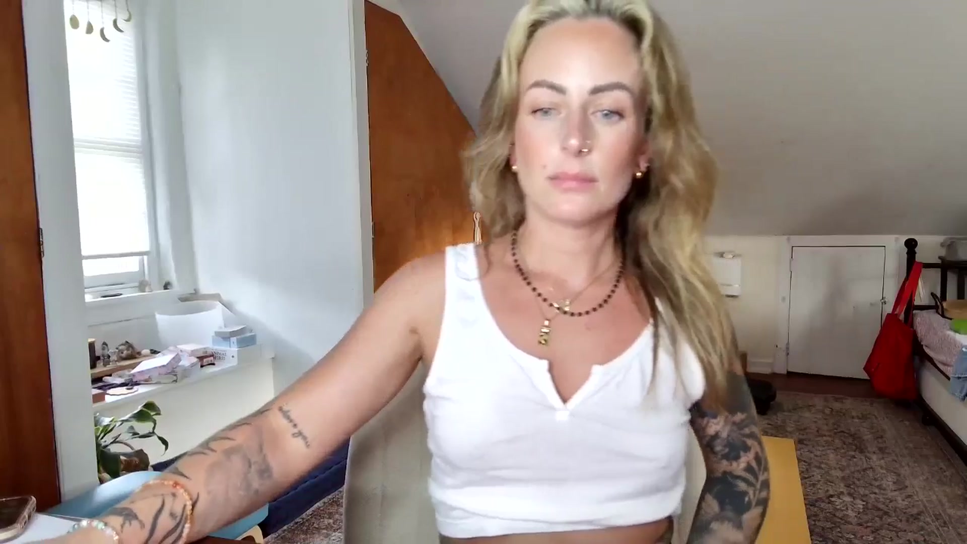 Gallery image thumbnail from Lena_bee's myfreecams stream on, 06/08/2025, 24:51 image 2 of 20