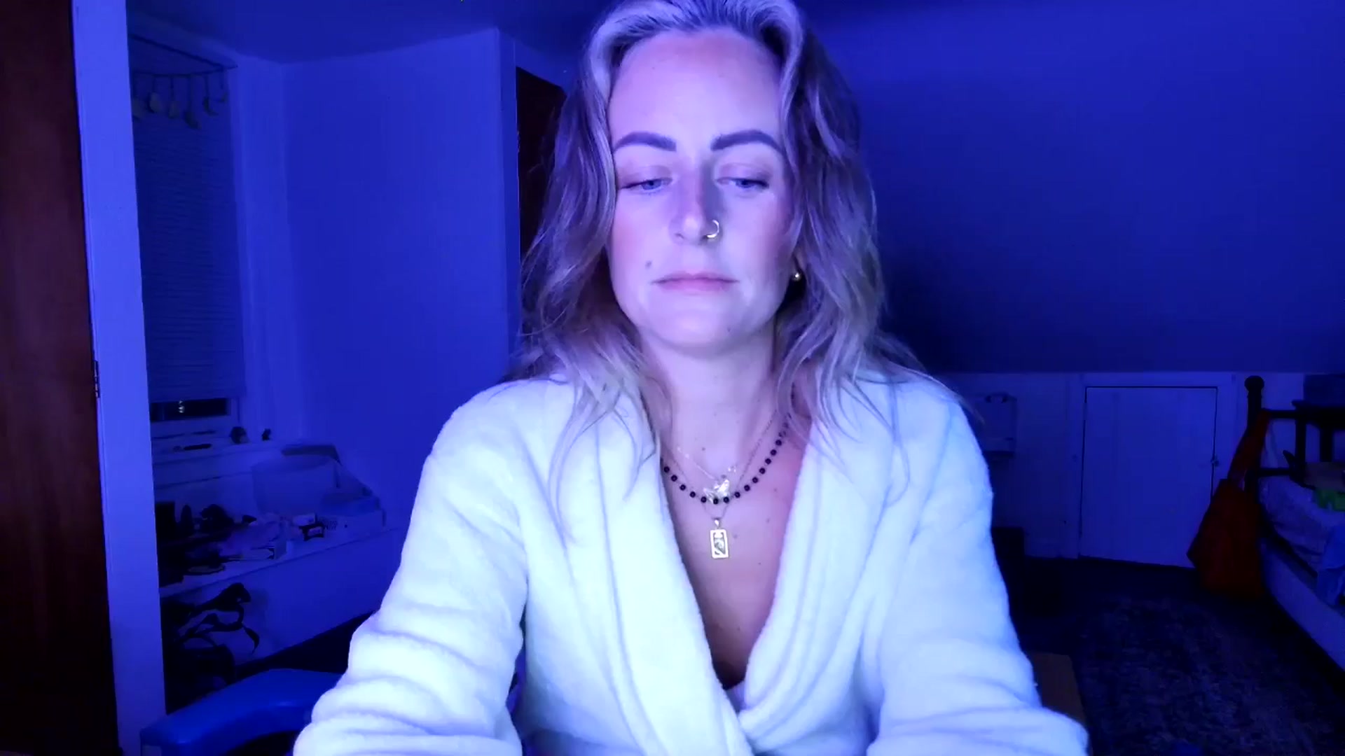 Gallery image thumbnail from Lena_bee's myfreecams stream on, 06/08/2025, 03:29 image 8 of 20