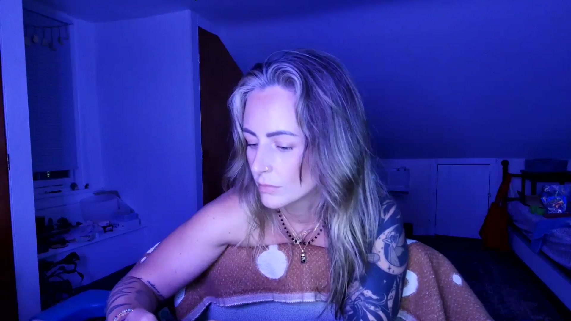 Gallery image thumbnail from Lena_bee's myfreecams stream on, 06/08/2025, 03:43 image 11 of 20