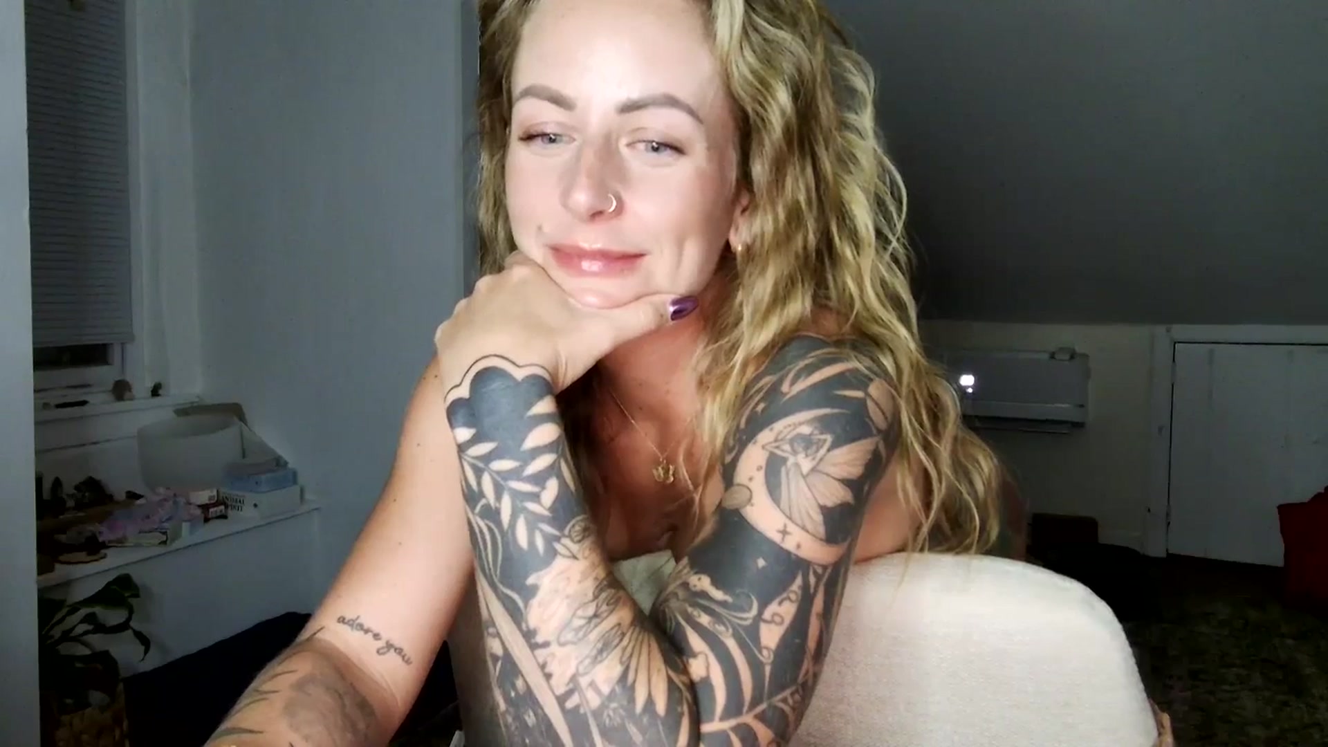 Gallery image thumbnail from Lena_bee's myfreecams stream on, 06/14/2025, 05:06 image 9 of 20