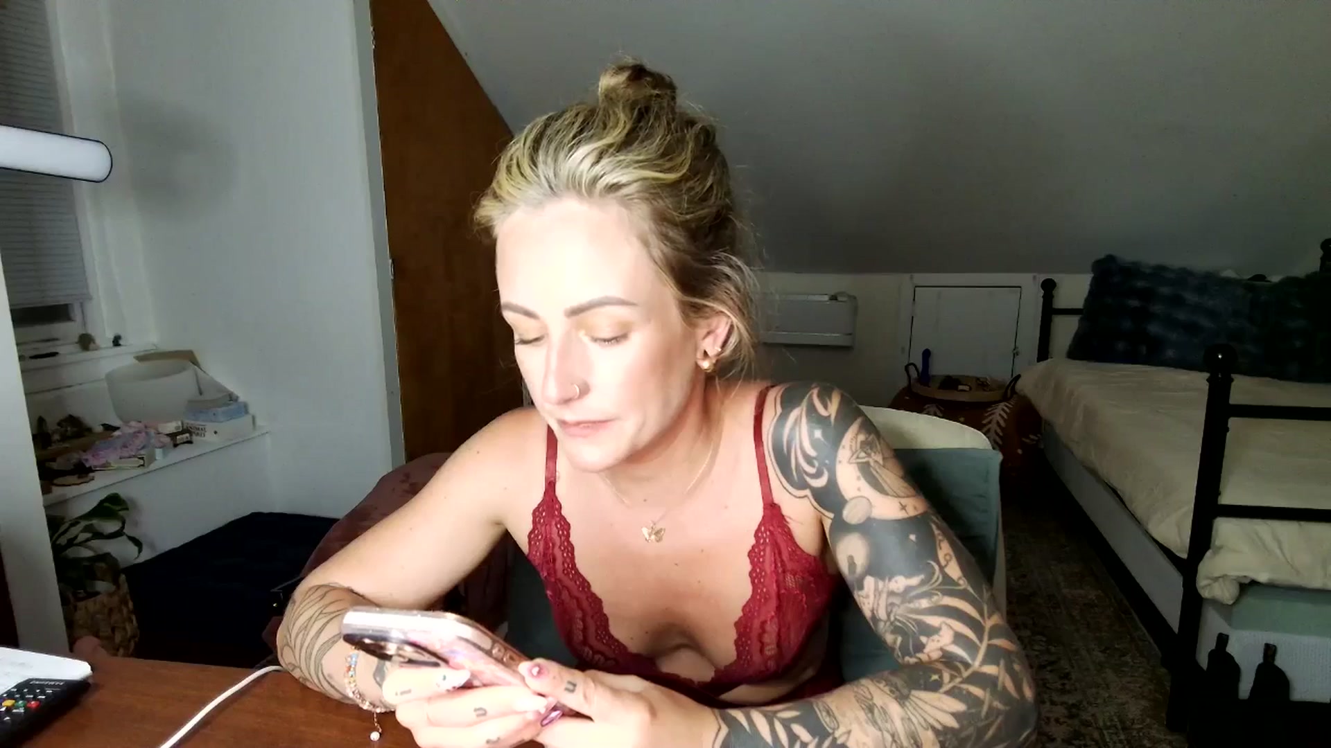 Gallery image thumbnail from Lena_bee's myfreecams stream on, 06/15/2025, 01:07 image 10 of 20