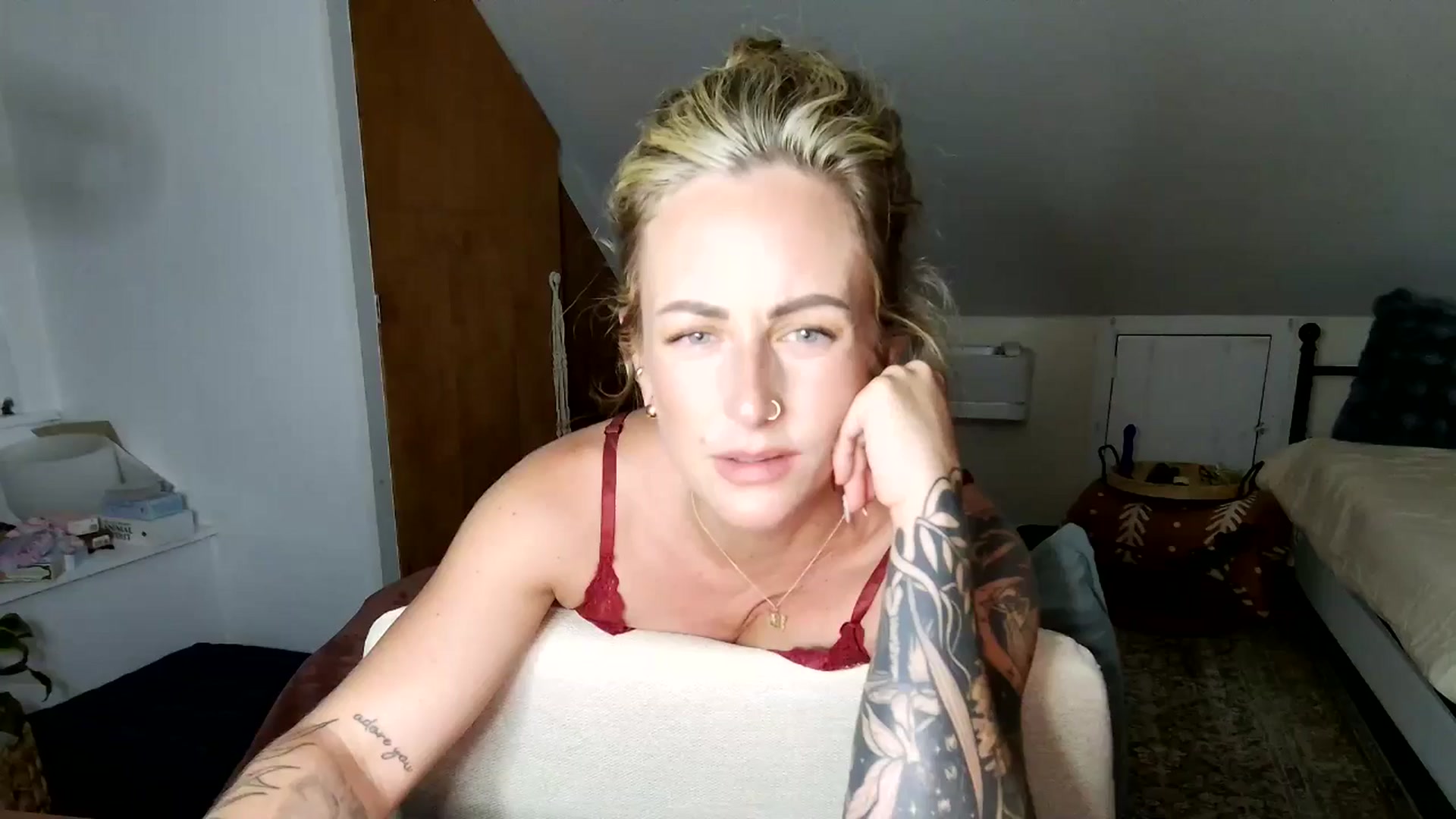 Gallery image thumbnail from Lena_bee's myfreecams stream on, 06/15/2025, 02:01 image 14 of 20
