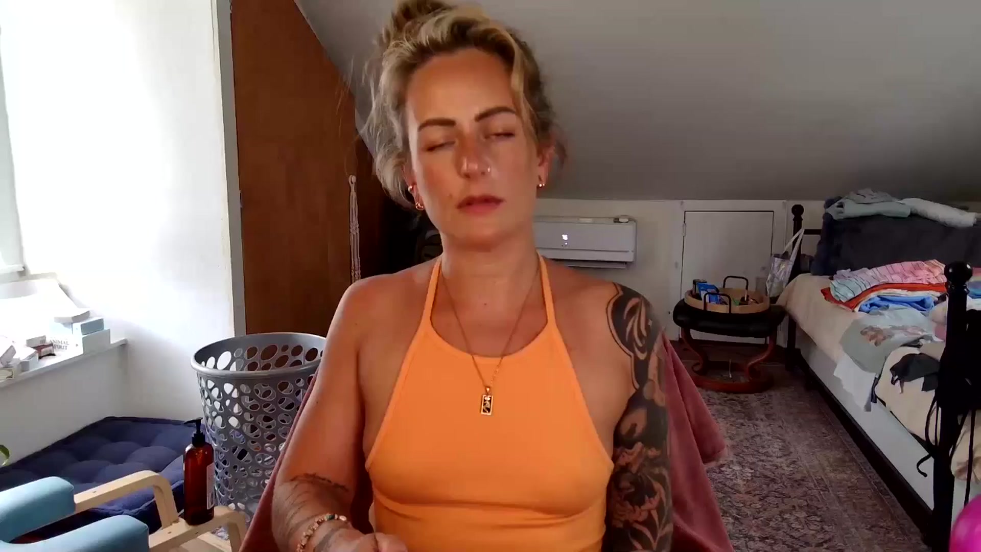 Gallery image thumbnail from Lena_bee's myfreecams stream on, 06/30/2025, 17:59 image 6 of 20