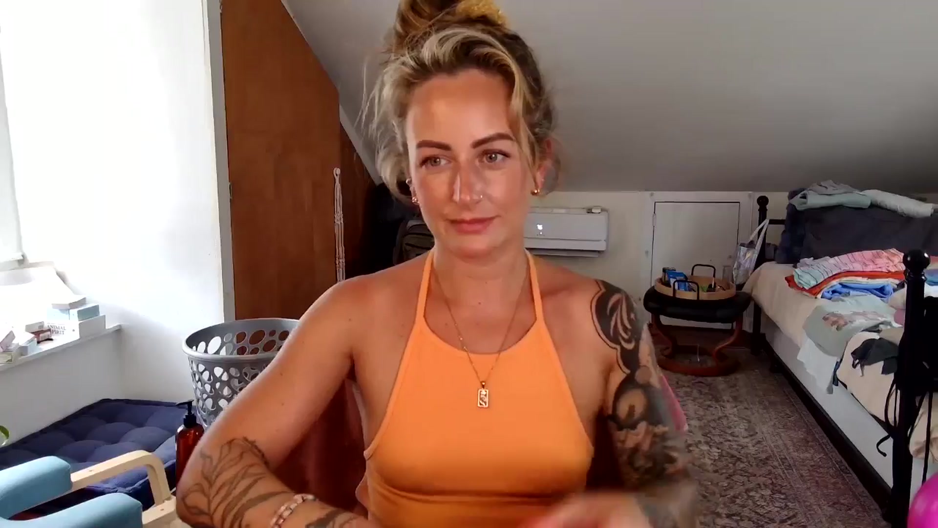 Gallery image thumbnail from Lena_bee's myfreecams stream on, 06/30/2025, 17:59 image 10 of 20