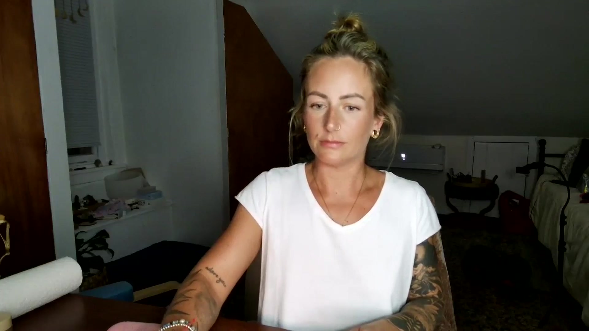 Gallery image thumbnail from Lena_bee's myfreecams stream on, 07/12/2025, 04:34 image 2 of 20
