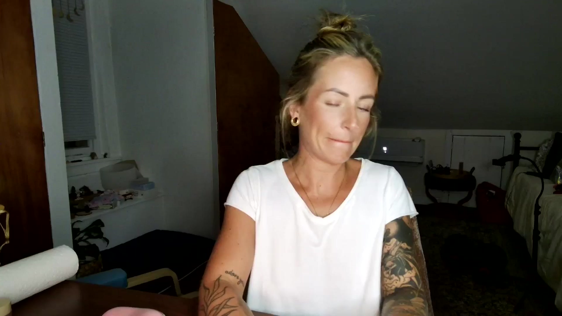 Gallery image thumbnail from Lena_bee's myfreecams stream on, 07/12/2025, 04:34 image 1 of 20