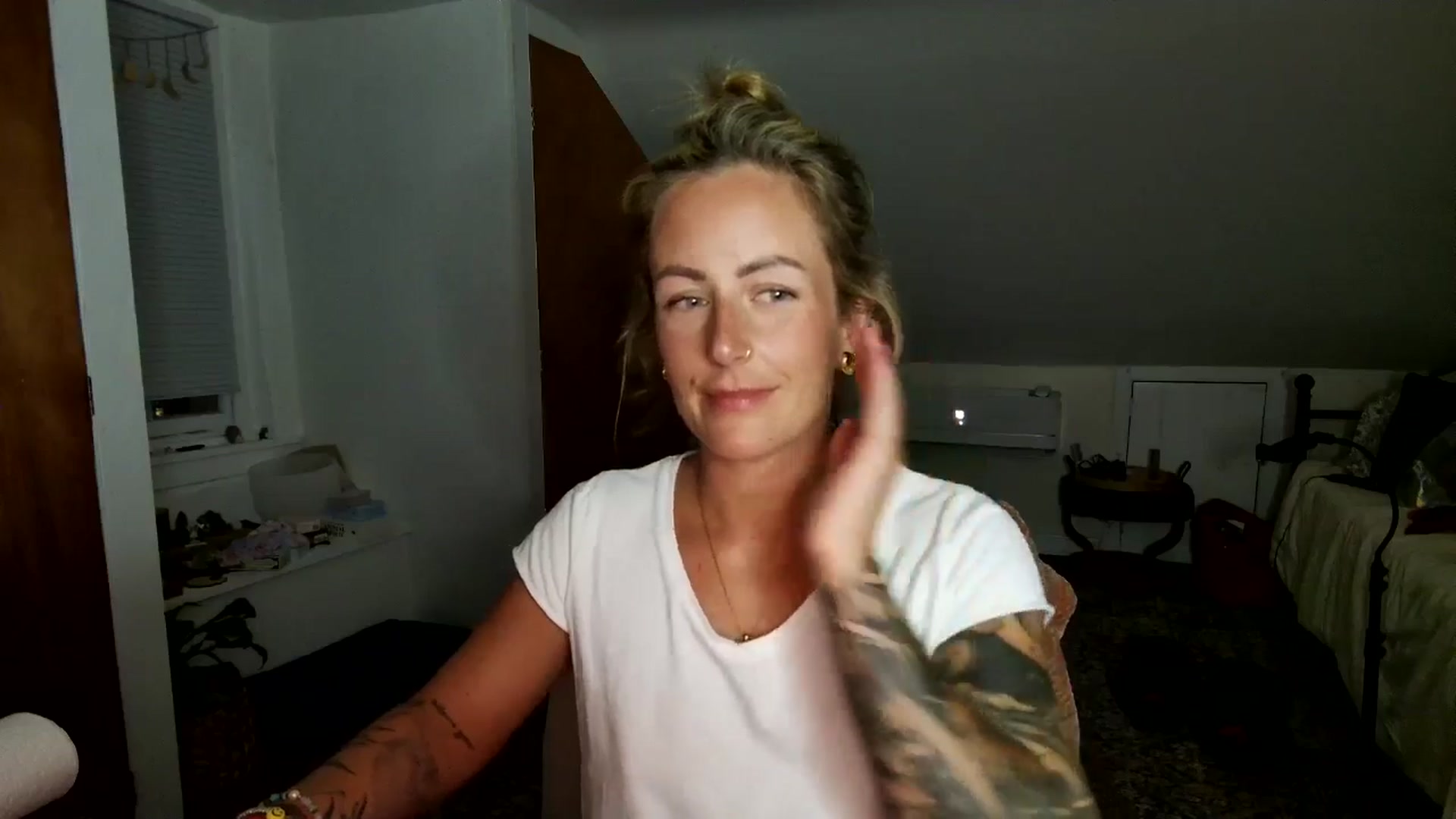 Gallery image thumbnail from Lena_bee's myfreecams stream on, 07/12/2025, 05:26 image 10 of 20