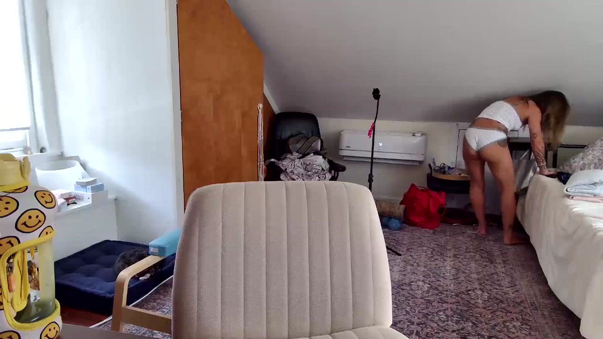 Gallery image thumbnail from Lena_bee's myfreecams stream on, 07/18/2025, 20:57 image 13 of 20