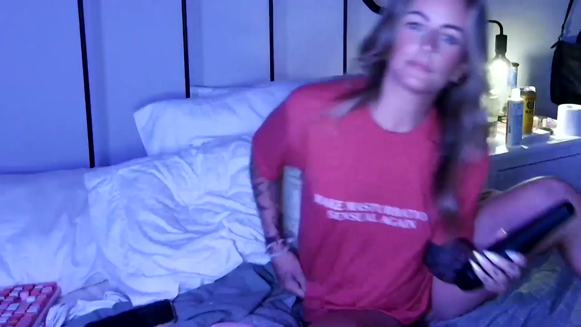 Gallery image thumbnail from Lena_bee's myfreecams stream on, 08/01/2025, 04:00 image 1 of 20