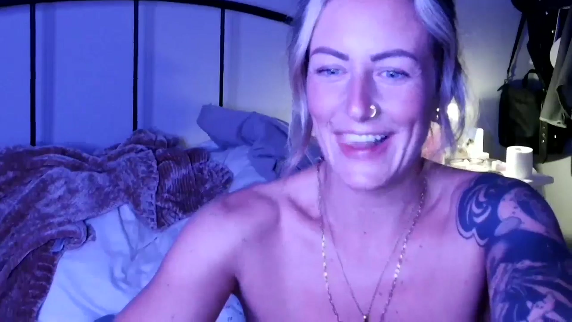 Gallery image thumbnail from Lena_bee's myfreecams stream on, 08/02/2025, 06:38 image 6 of 20