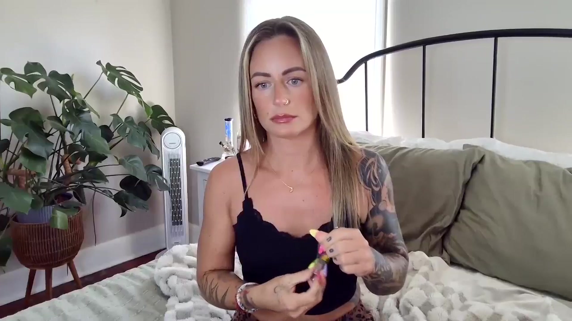 Gallery image thumbnail from Lena_bee's myfreecams stream on, 08/30/2025, 18:48 image 6 of 20