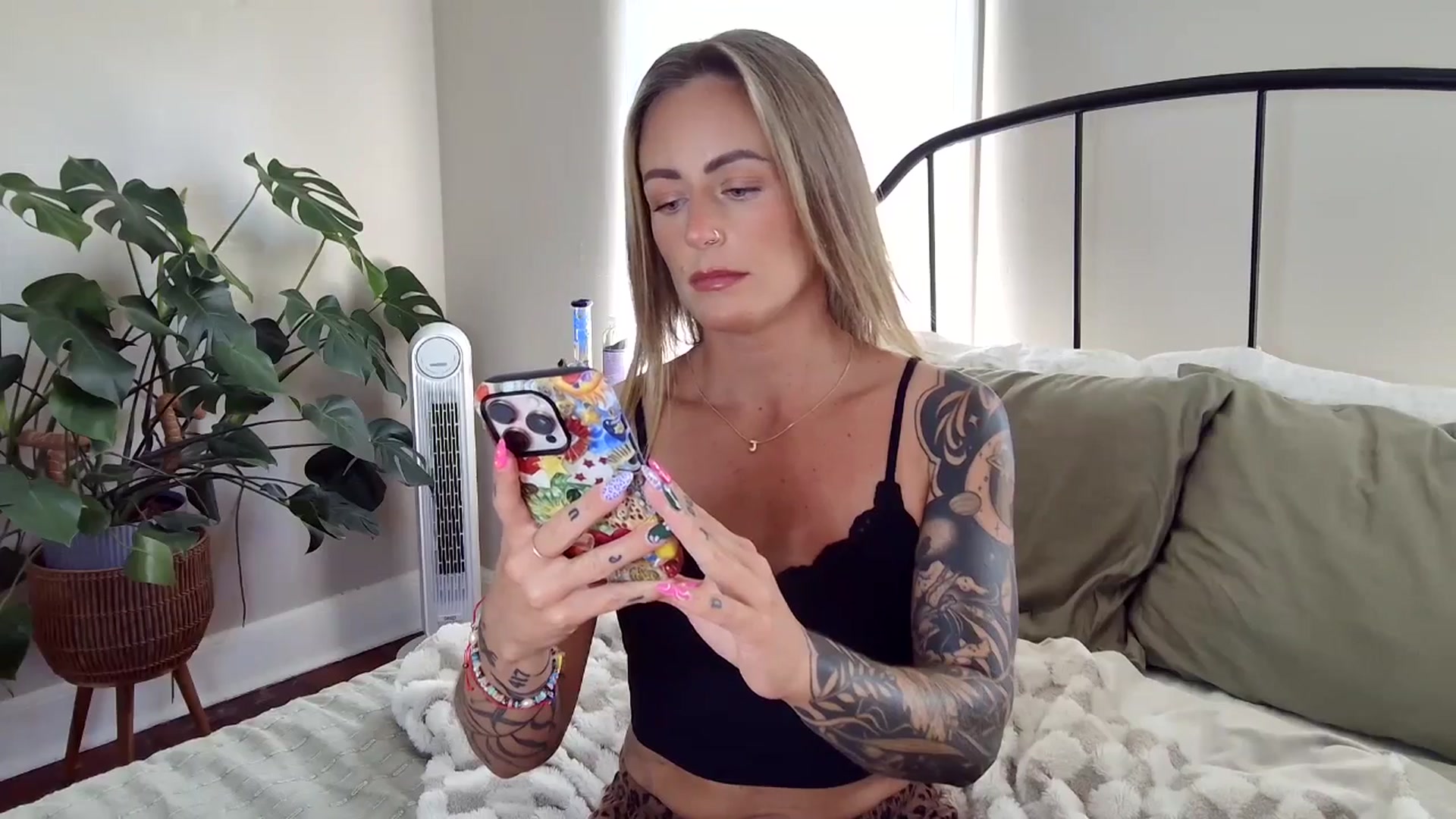Gallery image thumbnail from Lena_bee's myfreecams stream on, 08/30/2025, 18:48 image 7 of 20