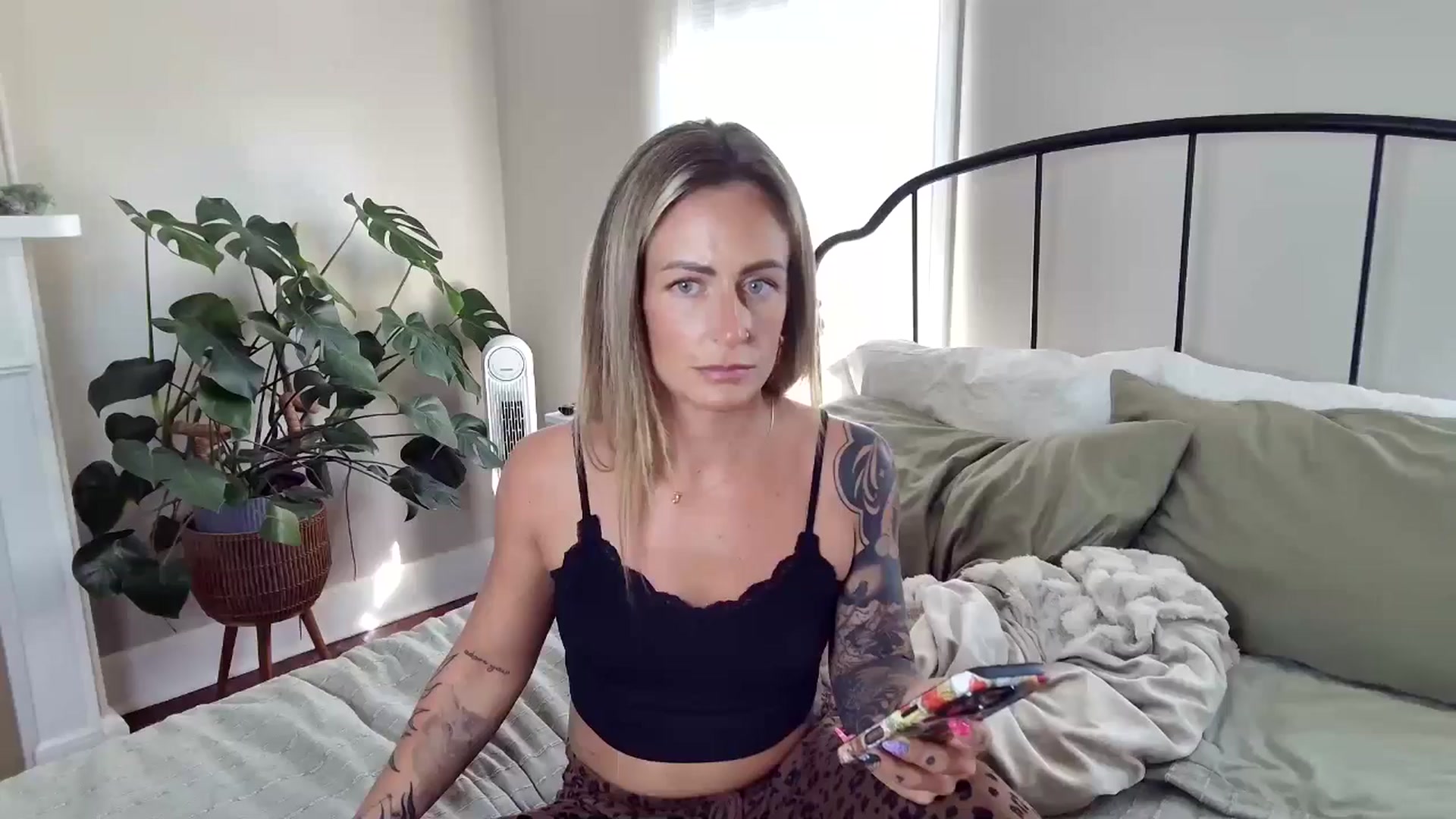 Gallery image thumbnail from Lena_bee's myfreecams stream on, 08/30/2025, 20:31 image 20 of 20