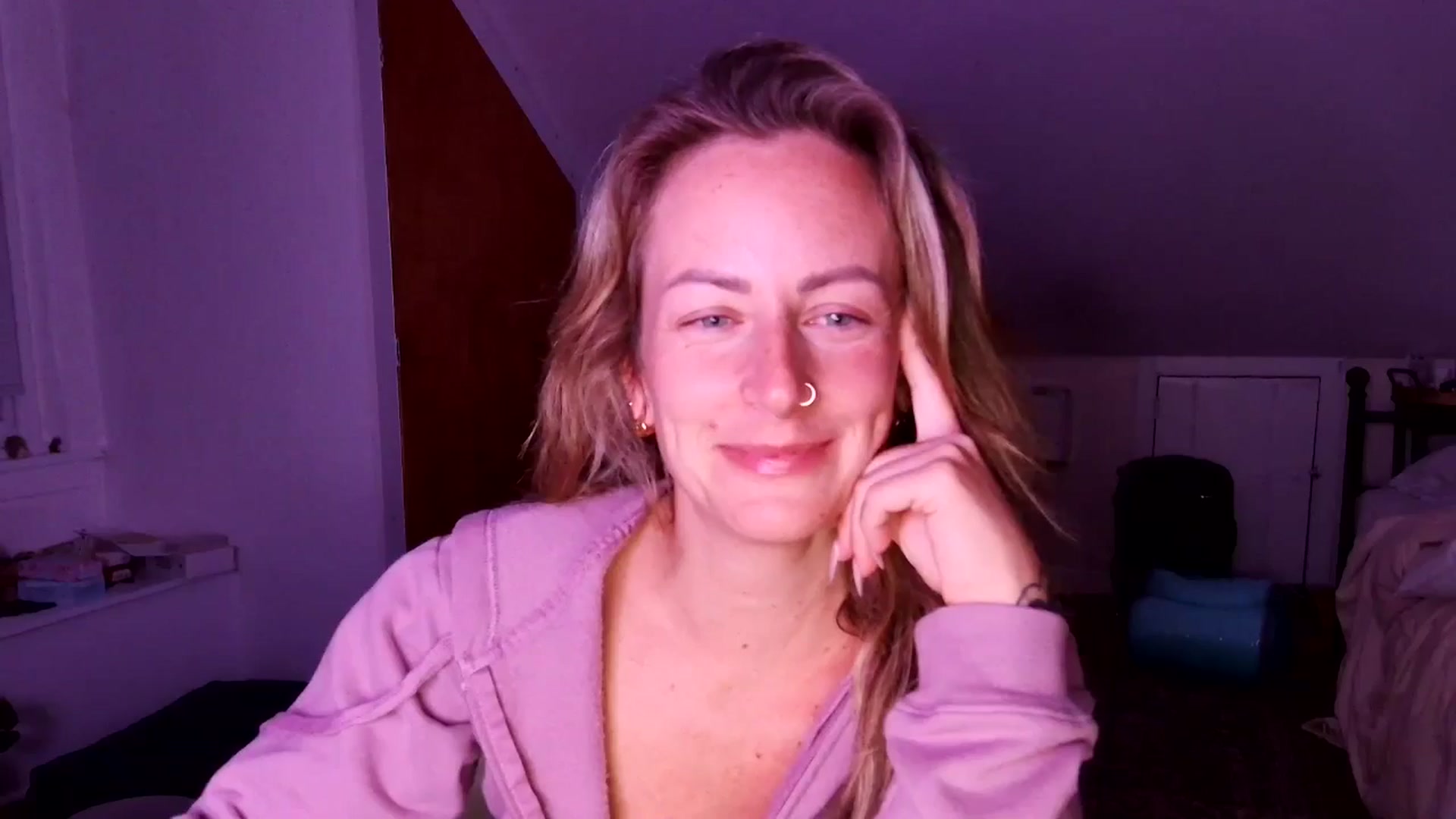 Gallery image thumbnail from Lena_bee's myfreecams stream on, 10/01/2025, 07:00 image 14 of 20