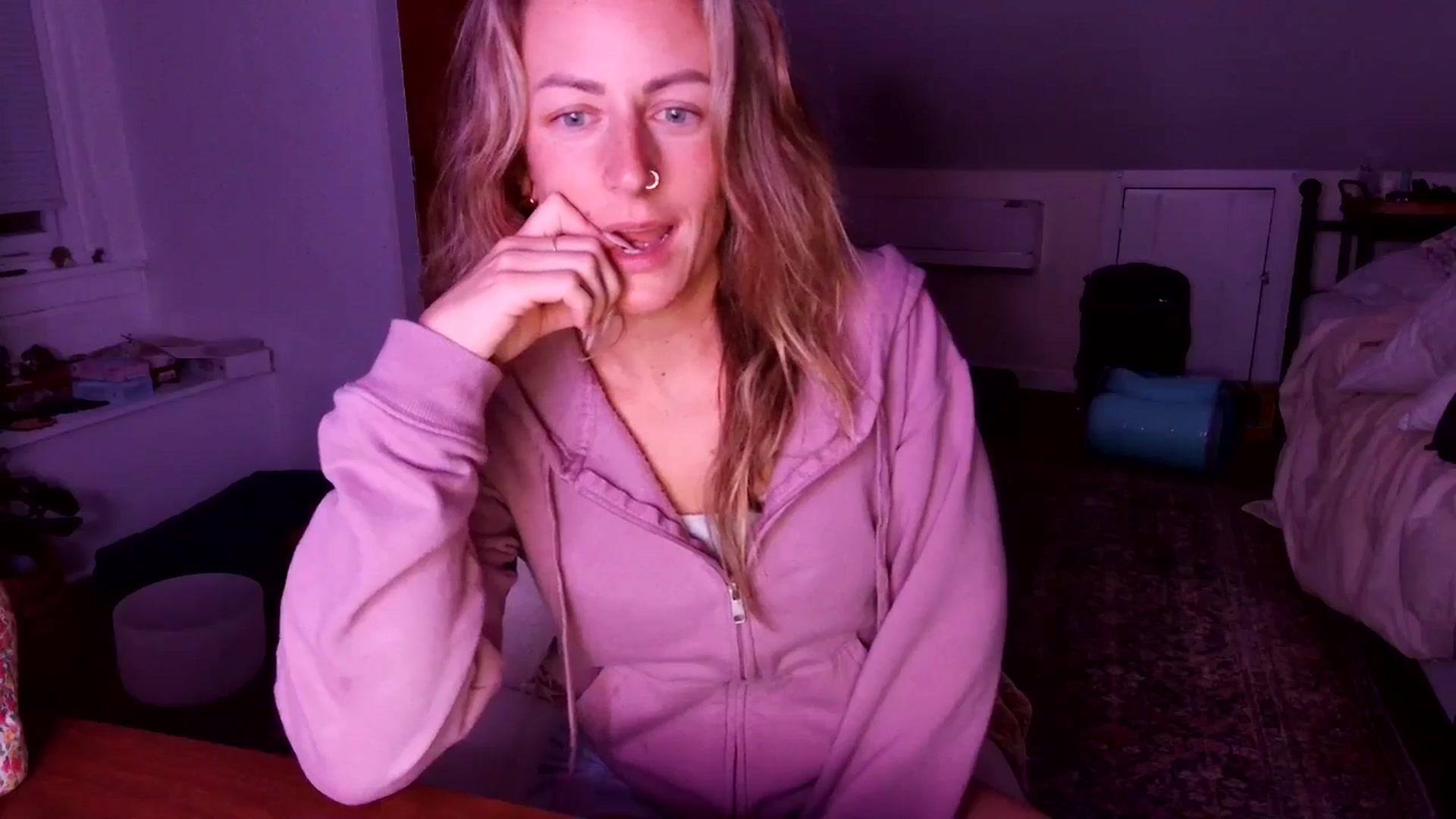 Gallery image thumbnail from Lena_bee's myfreecams stream on, 10/01/2025, 07:00 image 8 of 20