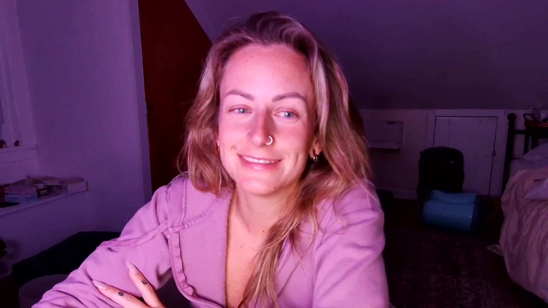 Gallery image thumbnail from Lena_bee's myfreecams stream on, 10/01/2025, 07:00 image 16 of 20