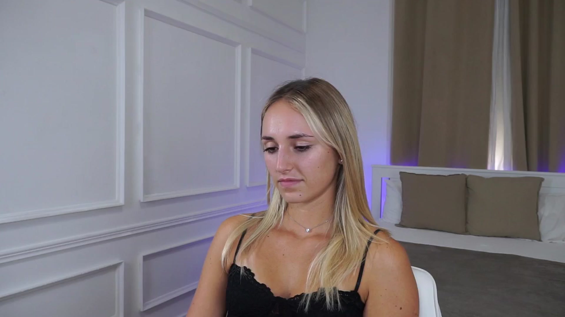Gallery image thumbnail from LenaaStar's myfreecams stream on, 10/07/2025, 16:50 image 11 of 20