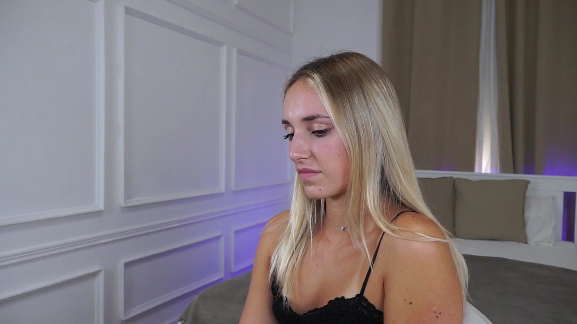 Gallery image thumbnail from LenaaStar's myfreecams stream on, 10/07/2025, 17:25 image 6 of 20