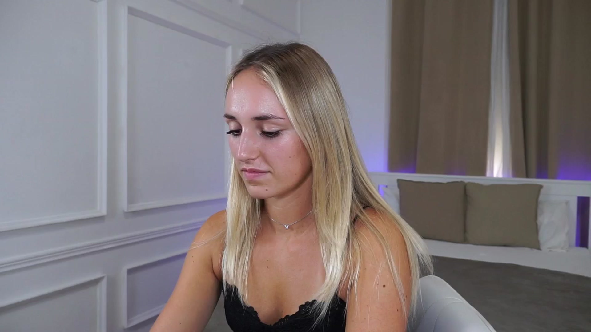 Gallery image thumbnail from LenaaStar's myfreecams stream on, 10/07/2025, 17:25 image 8 of 20
