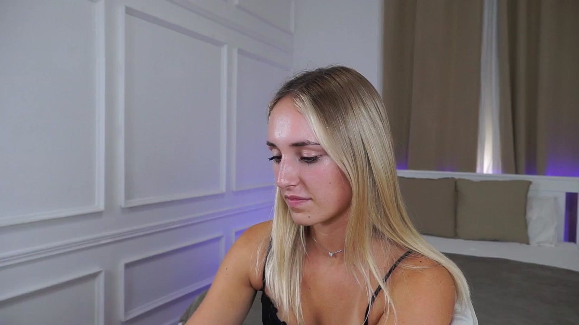 Gallery image thumbnail from LenaaStar's myfreecams stream on, 10/07/2025, 17:25 image 20 of 20