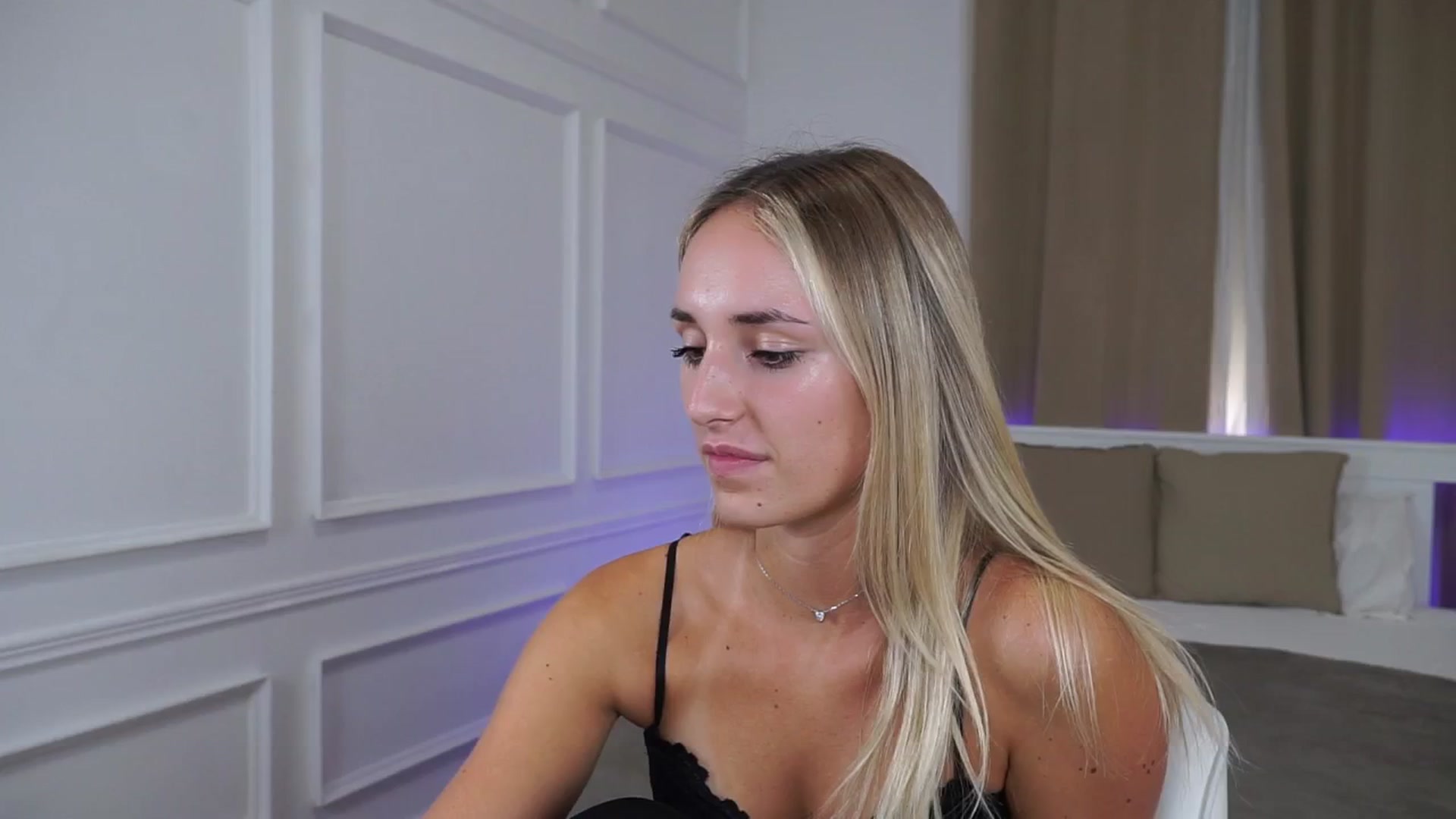 Gallery image thumbnail from LenaaStar's myfreecams stream on, 10/07/2025, 19:59 image 1 of 20
