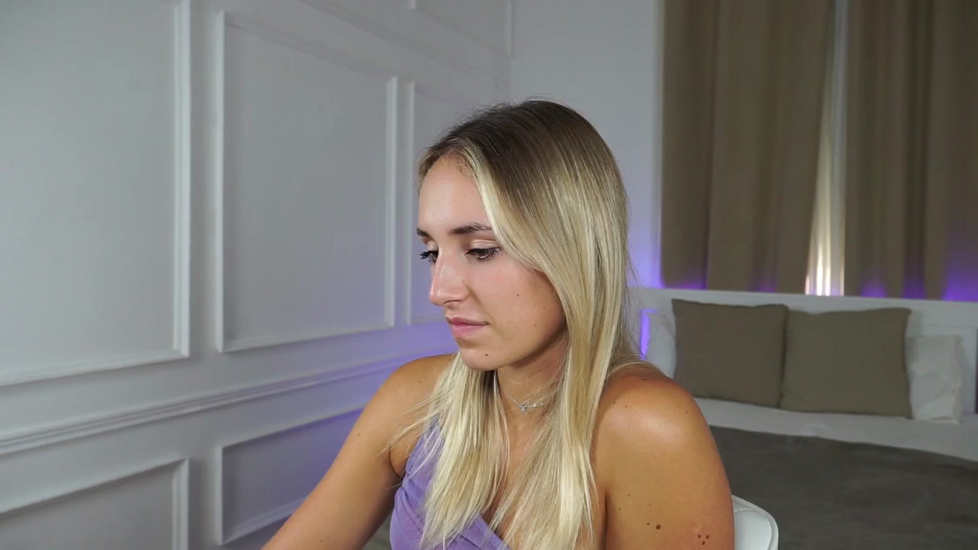 Gallery image thumbnail from LenaaStar's myfreecams stream on, 10/08/2025, 15:46 image 7 of 20