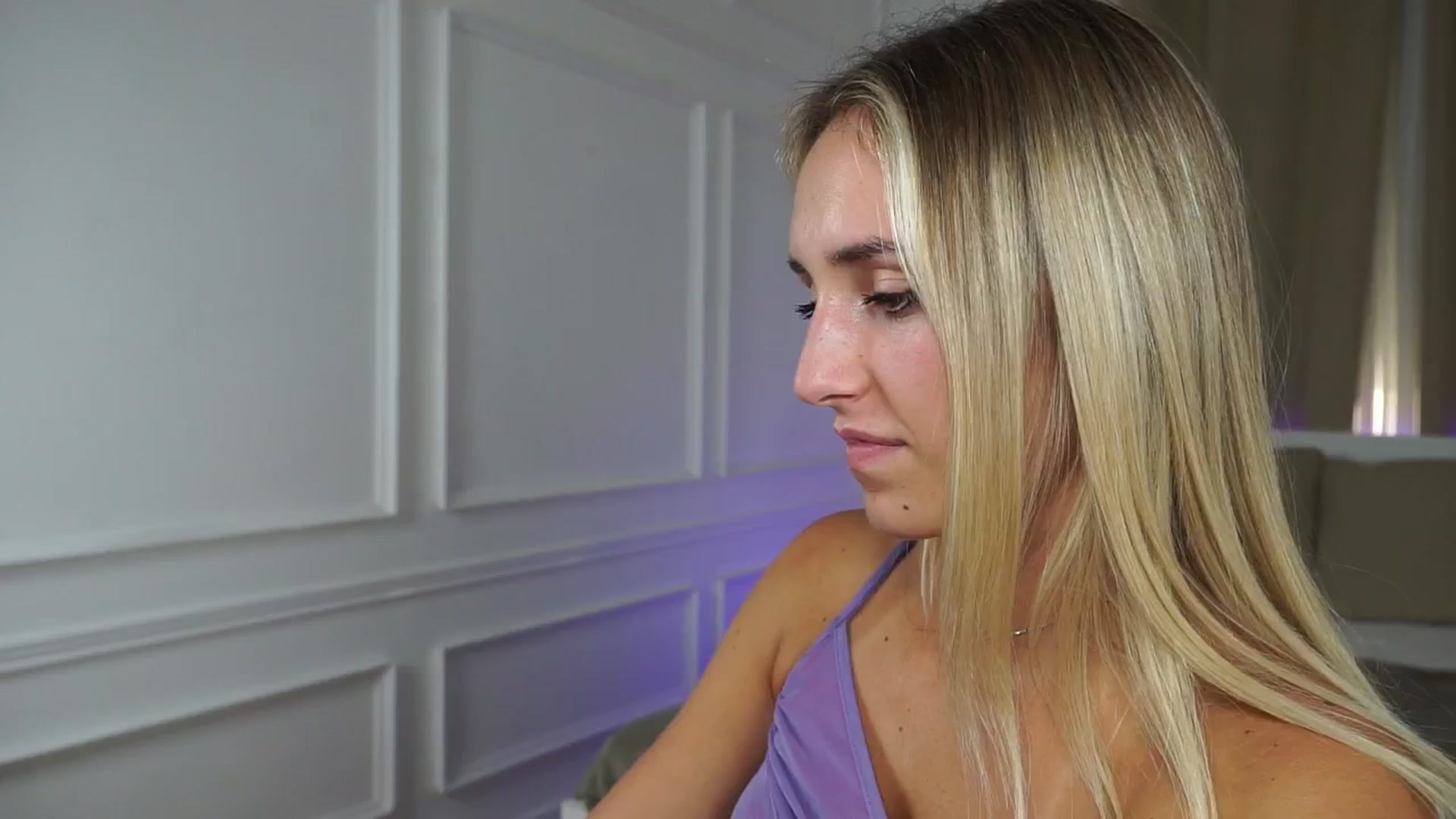 Gallery image thumbnail from LenaaStar's myfreecams stream on, 10/08/2025, 18:53 image 14 of 20