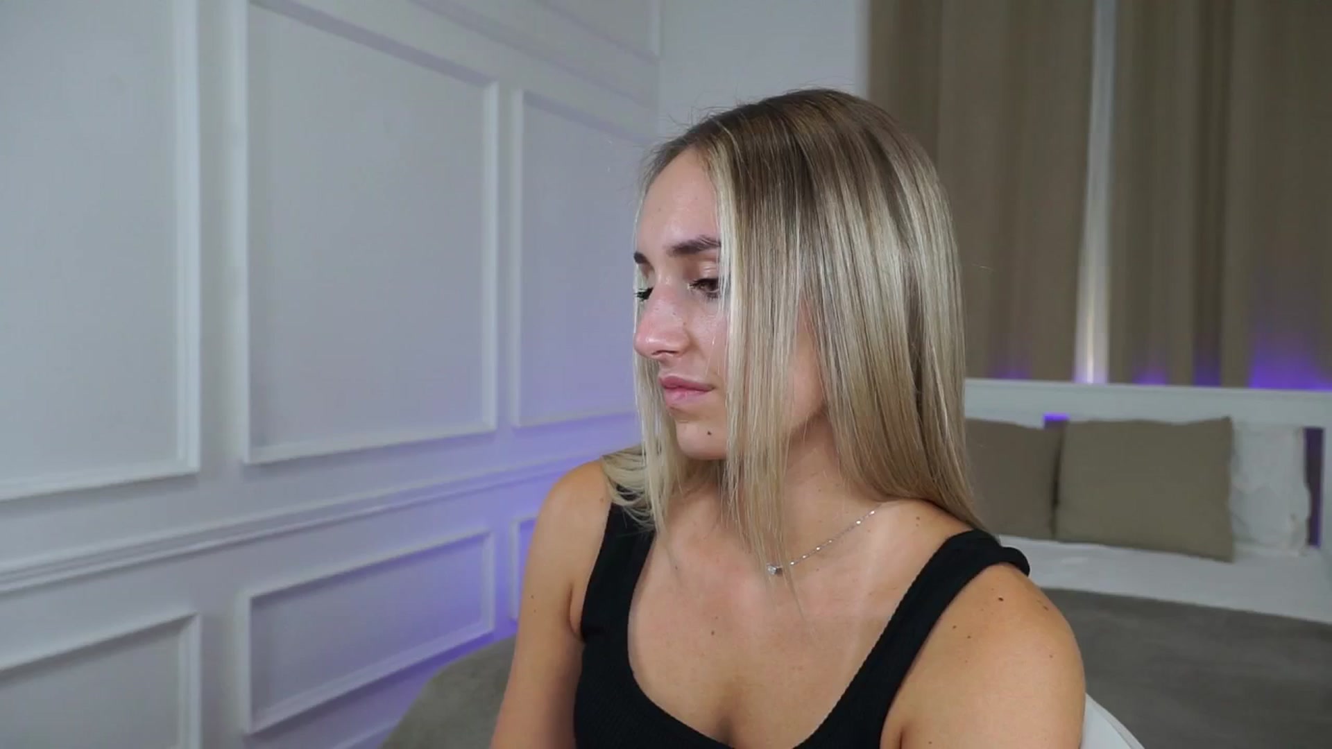 Gallery image thumbnail from LenaaStar's myfreecams stream on, 10/14/2025, 15:46 image 16 of 20