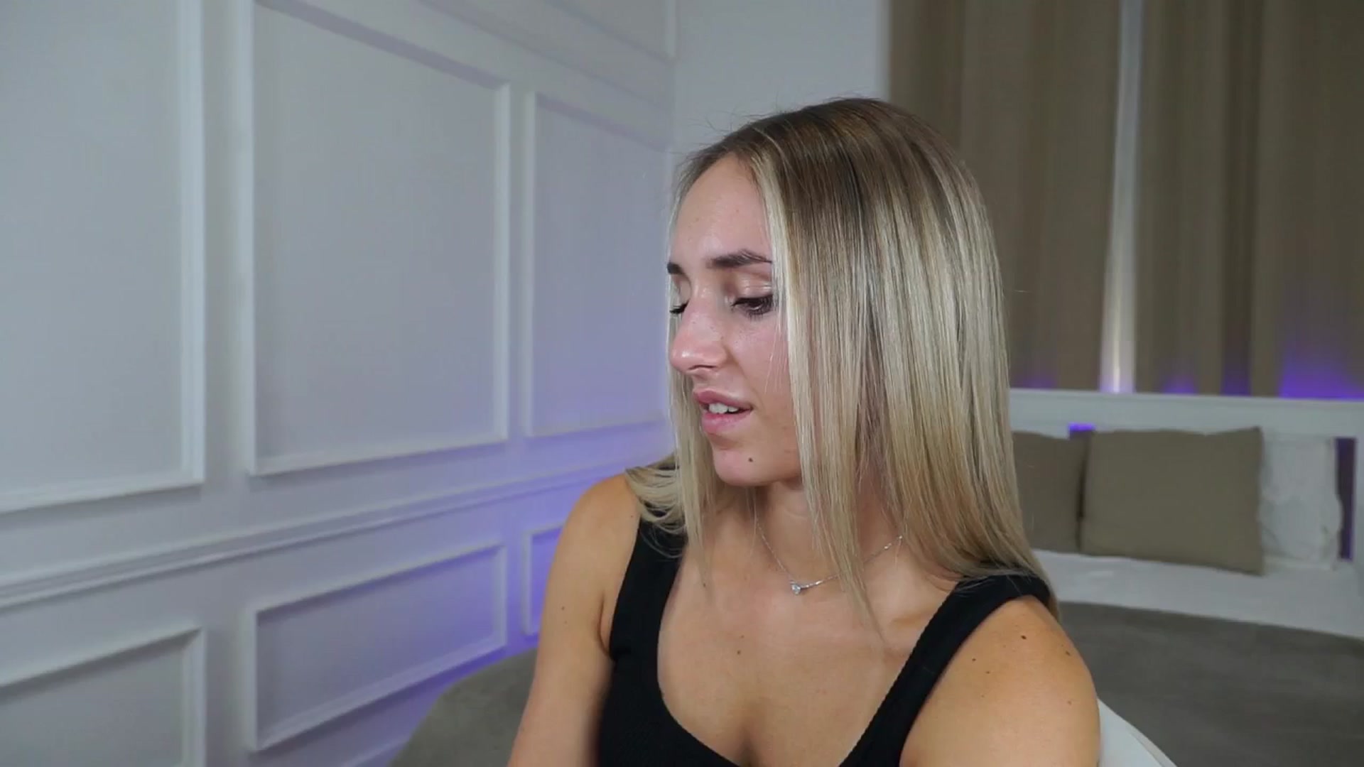 Gallery image thumbnail from LenaaStar's myfreecams stream on, 10/14/2025, 15:46 image 18 of 20