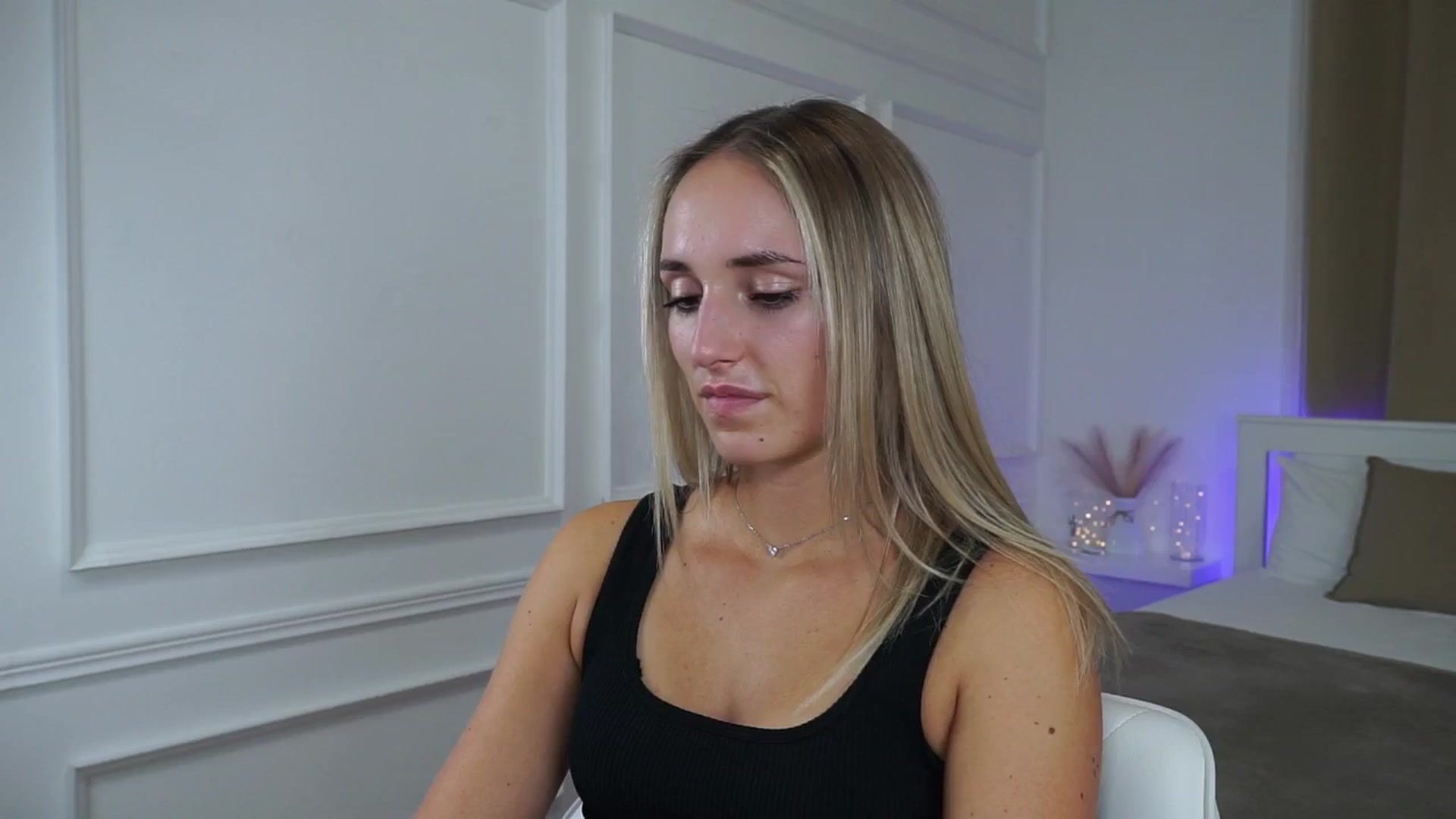 Gallery image thumbnail from LenaaStar's myfreecams stream on, 10/14/2025, 16:47 image 5 of 20
